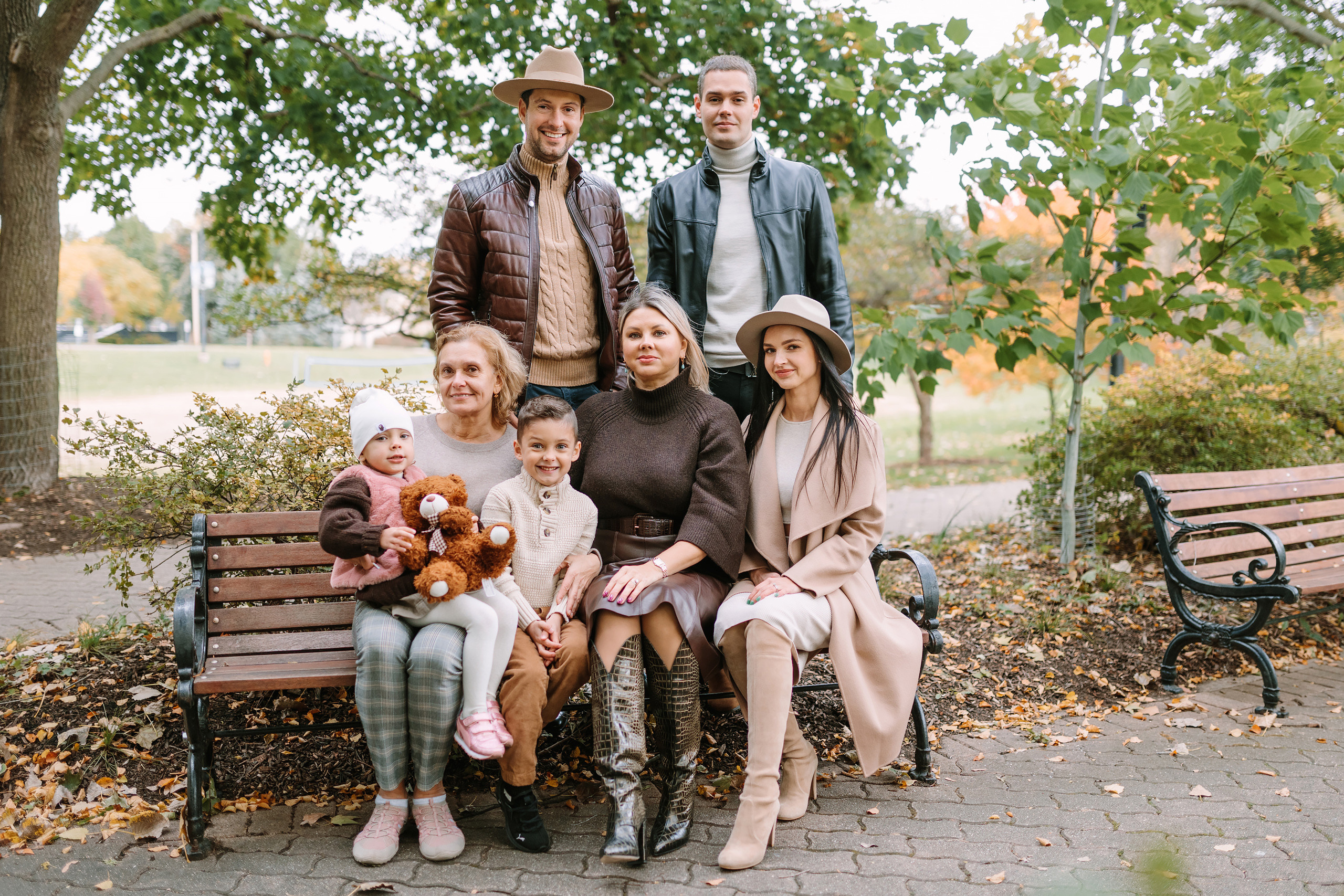 10.16.22 Family Photoshoot. Wedding family event photographer in Chicago Nick Yushevich
