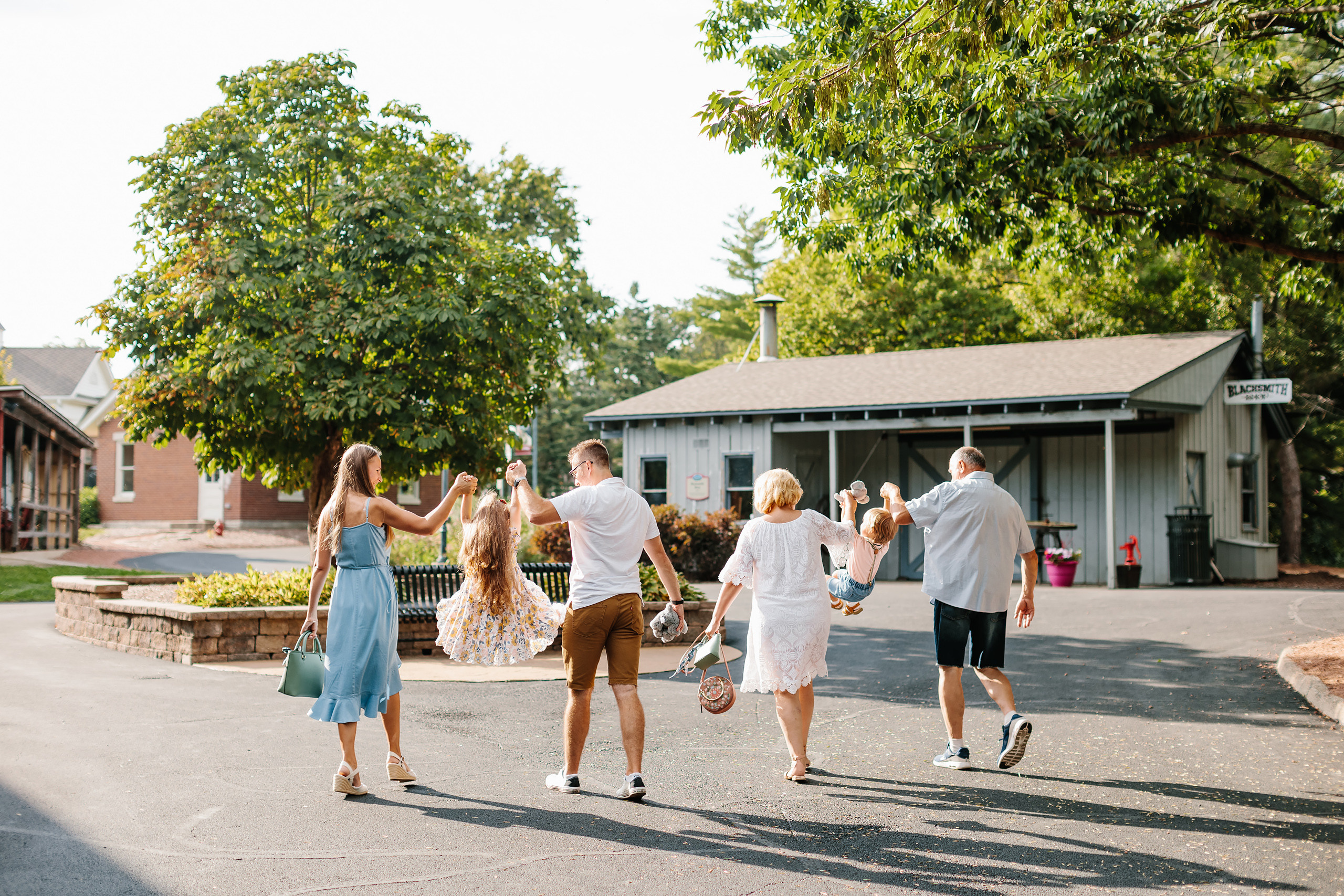 09.03.22 Family Photoshoot. Wedding family event photographer in Chicago Nick Yushevich