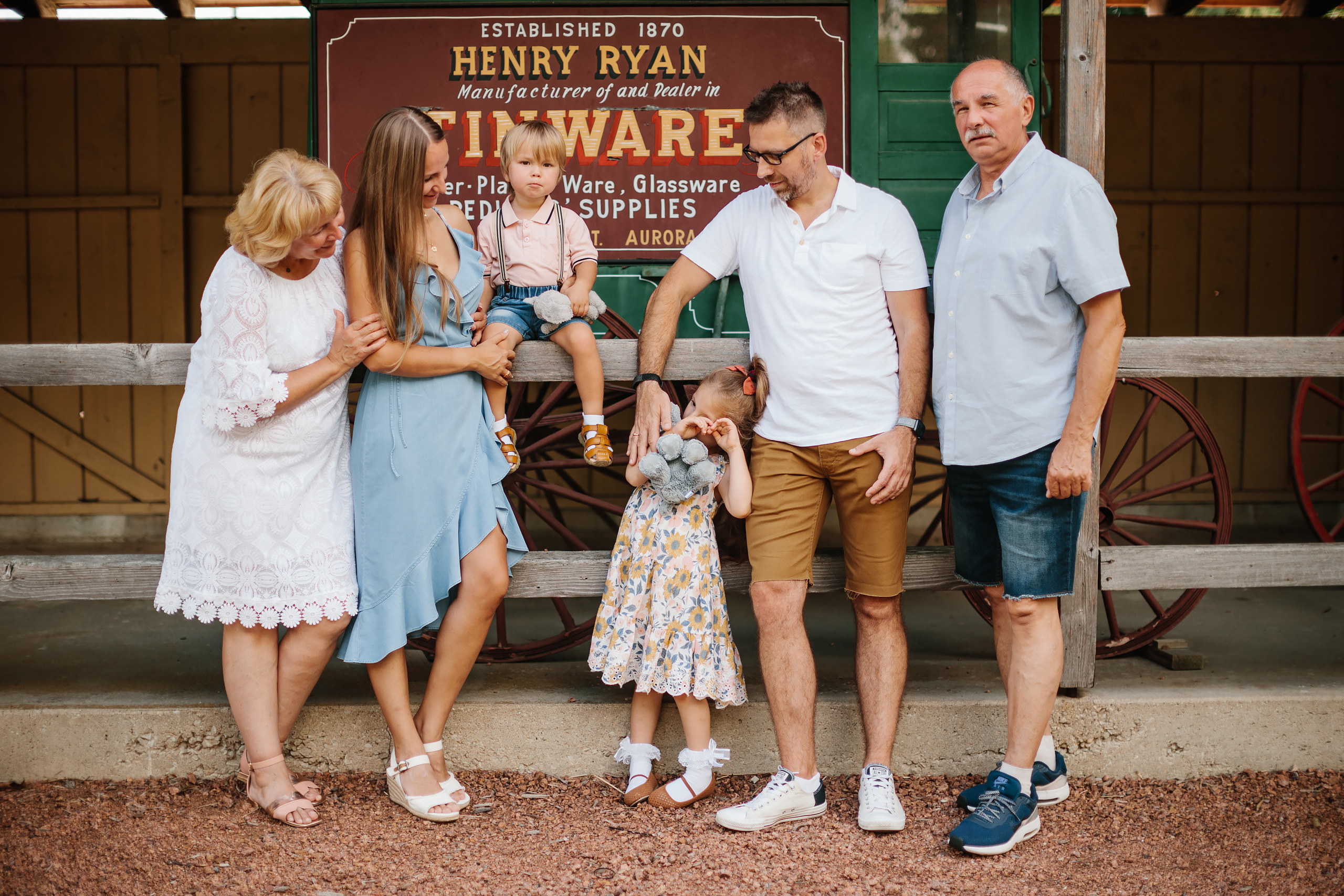 09.03.22 Family Photoshoot. Wedding family event photographer in Chicago Nick Yushevich