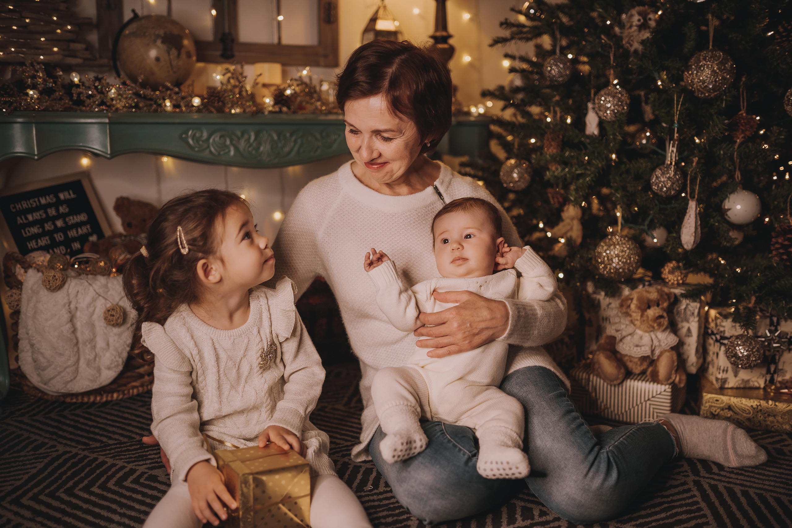 11.14.2022 Christmas Photoshoot 2. Wedding family event photographer in Chicago Nick Yushevich