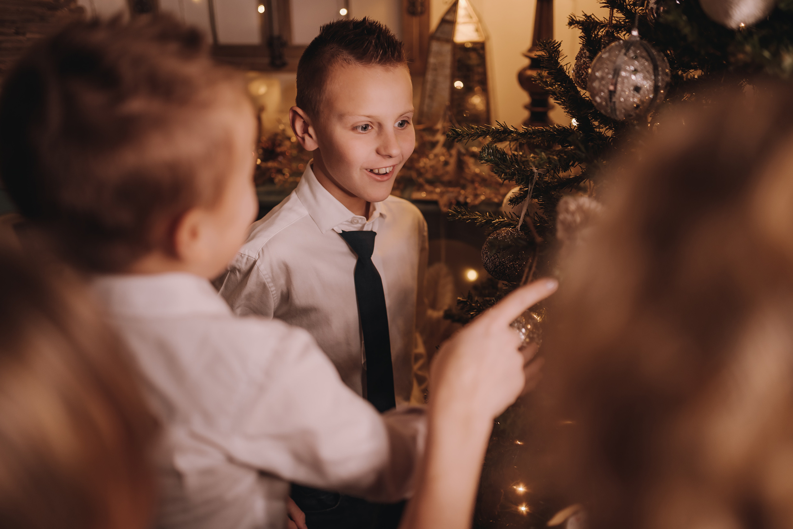 11.25.2022 Christmas Photoshoot 5. Wedding family event photographer in Chicago Nick Yushevich