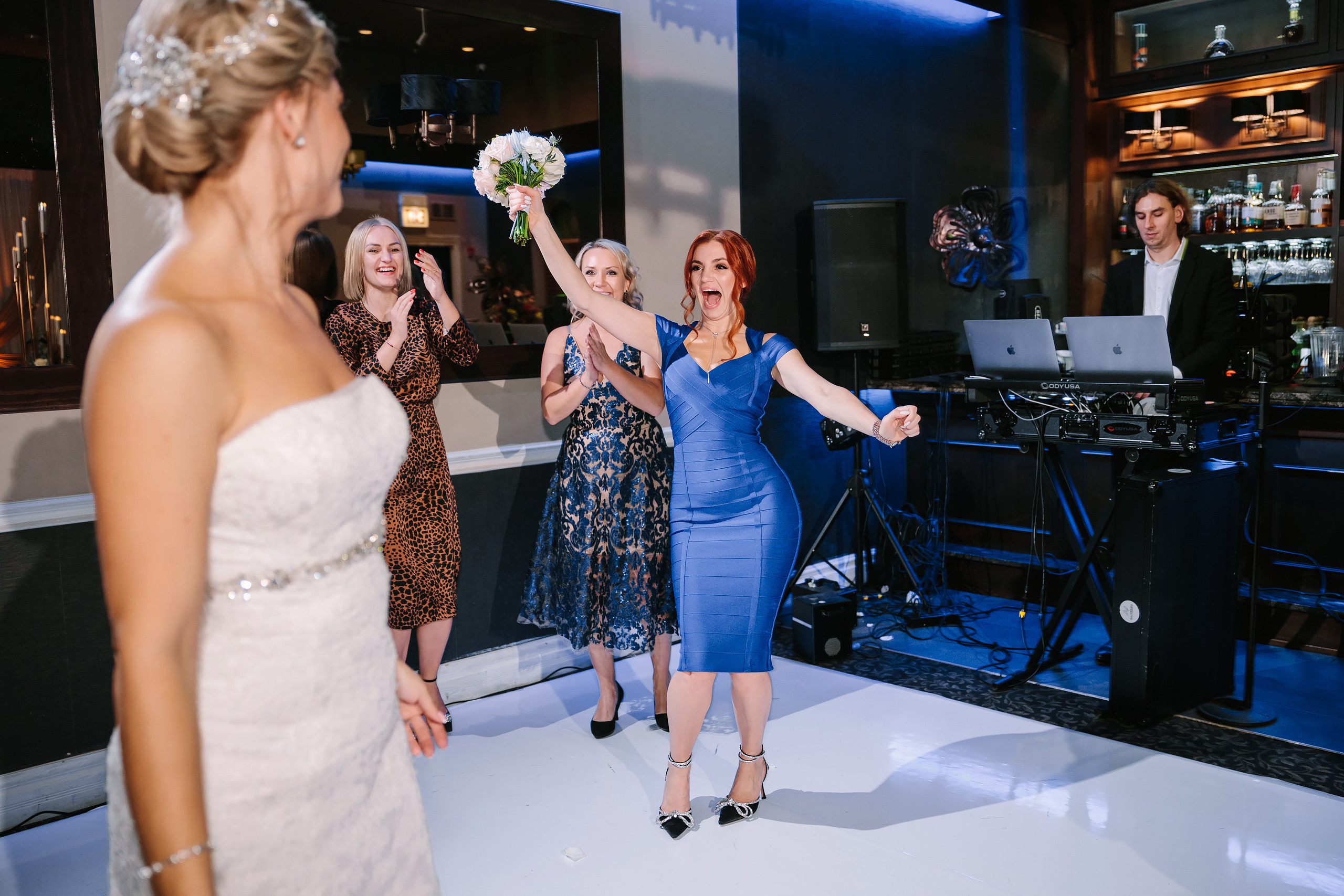 10.29.2022 Wedding. Wedding family event photographer in Chicago Nick Yushevich