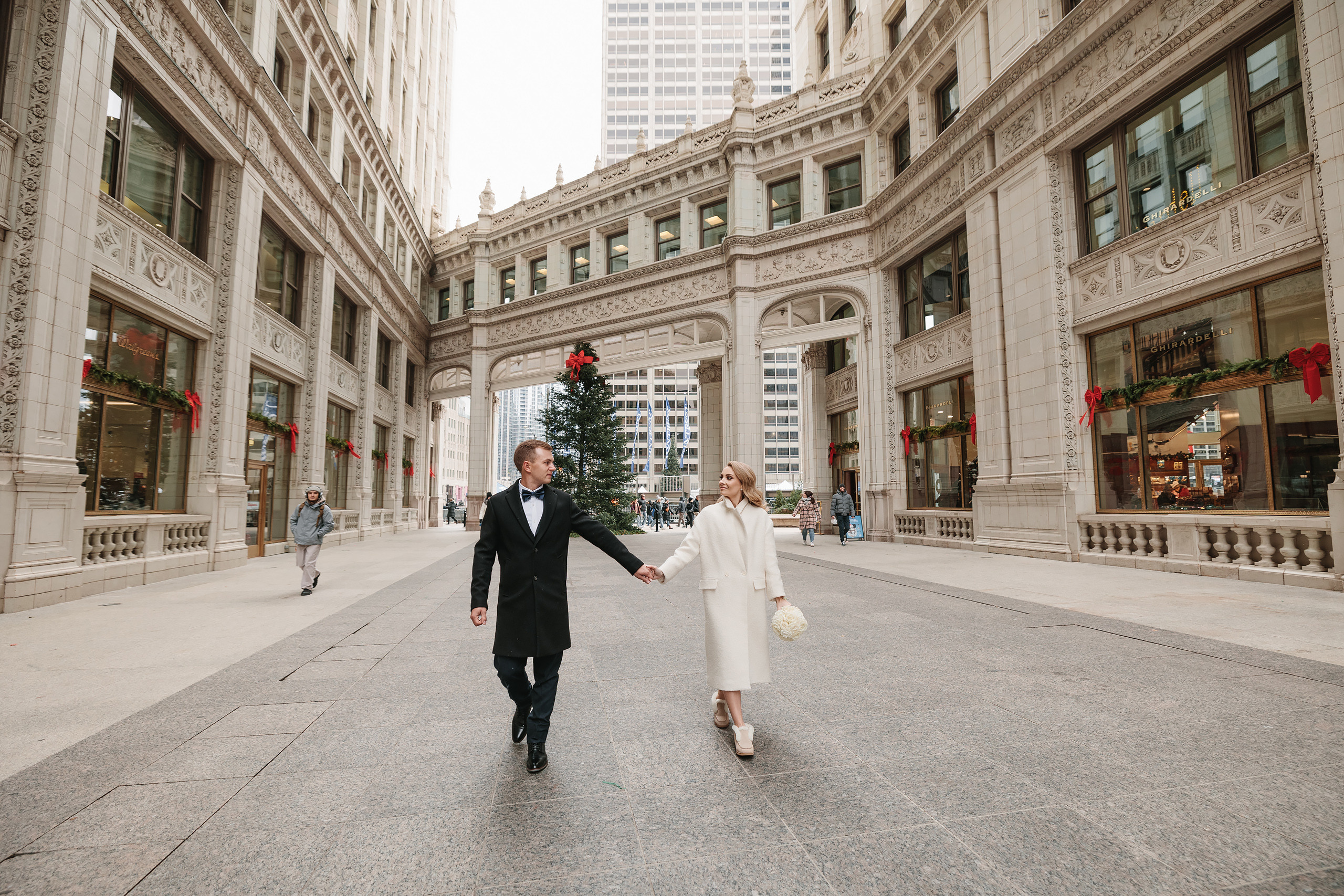 11.19.2022 Wedding. Wedding family event photographer in Chicago Nick Yushevich