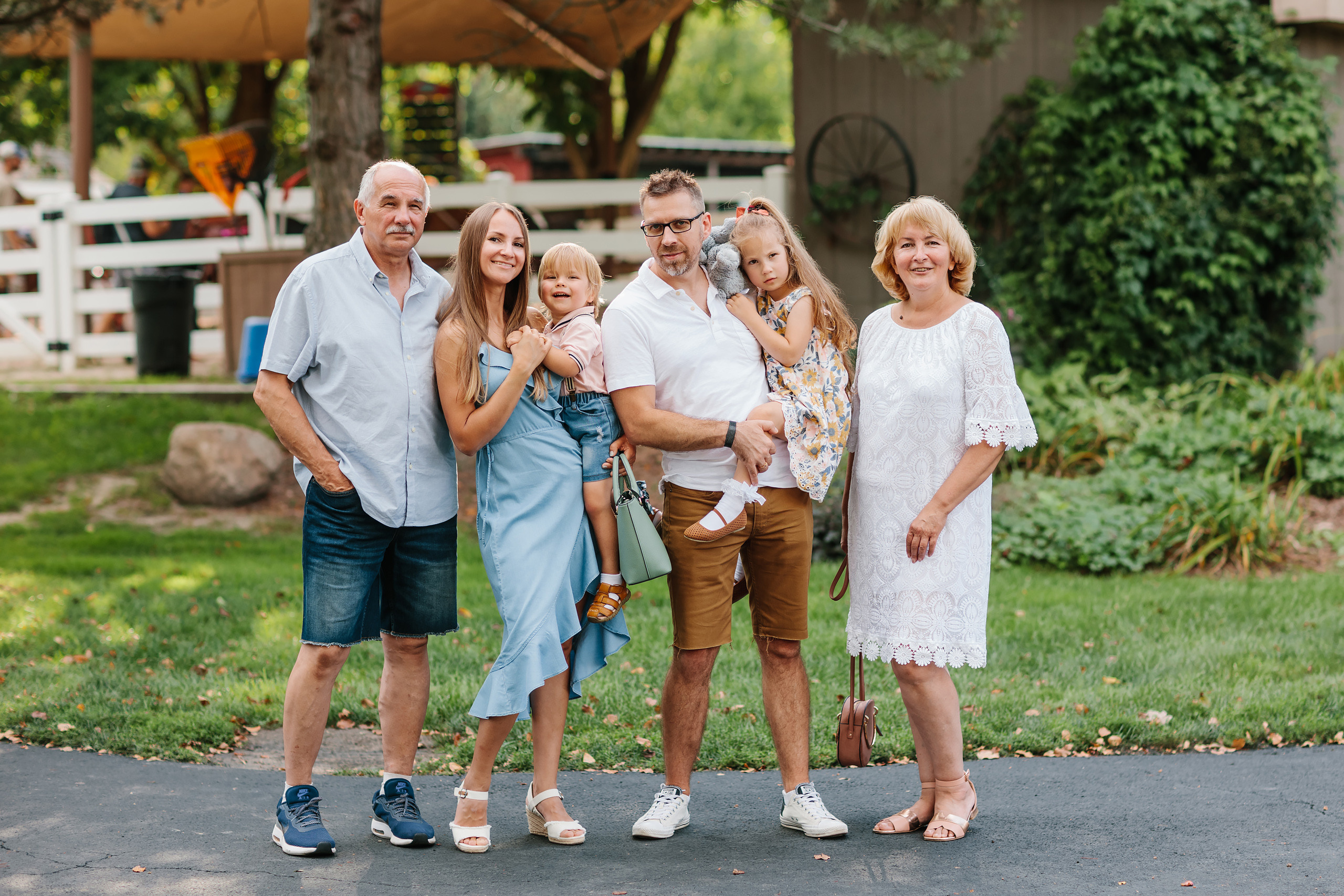 09.03.22 Family Photoshoot. Wedding family event photographer in Chicago Nick Yushevich