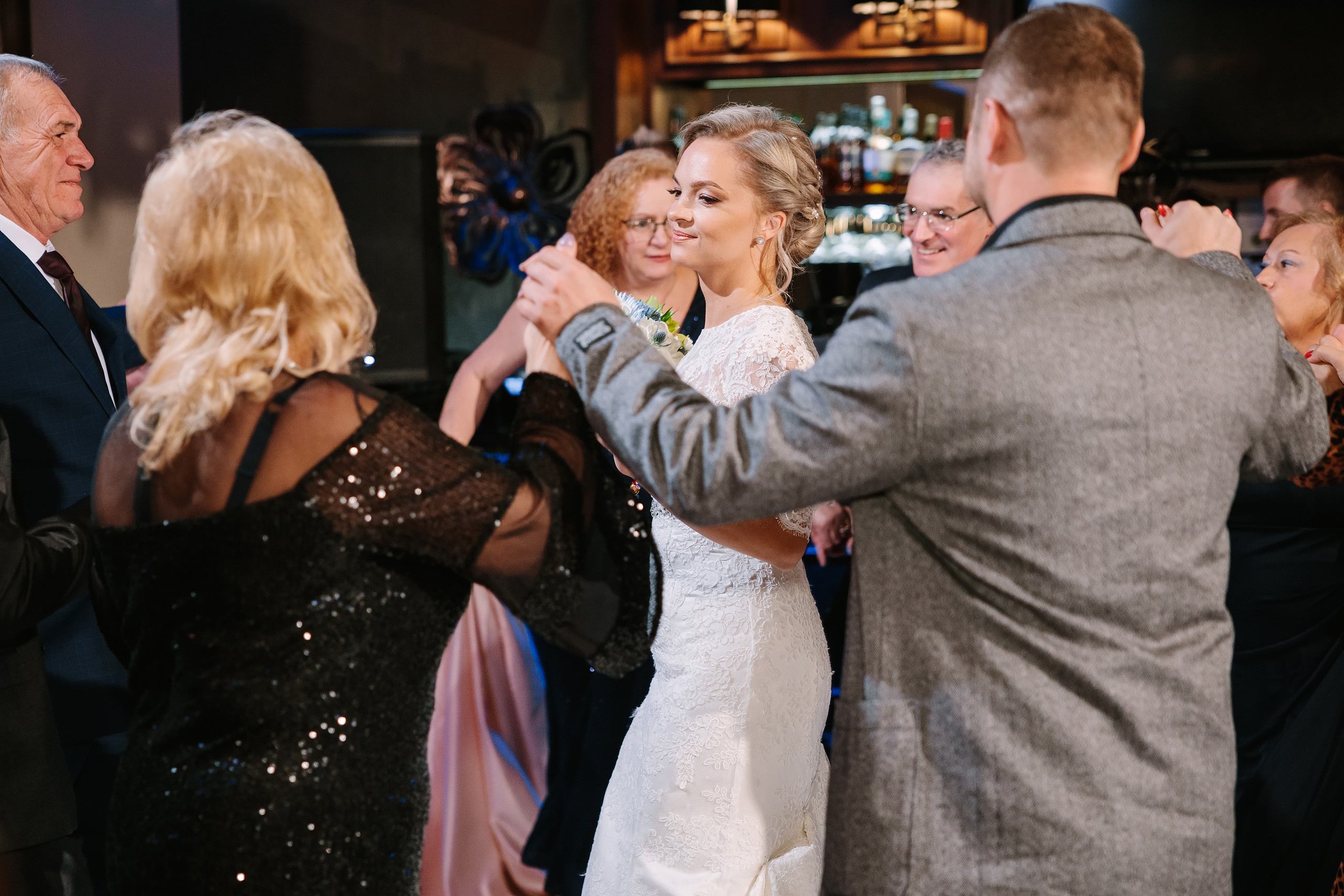 10.29.2022 Wedding. Wedding family event photographer in Chicago Nick Yushevich