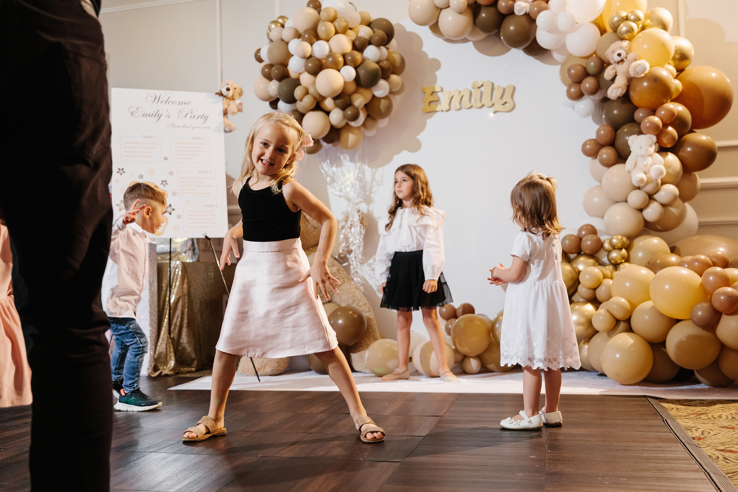 08.20.2022 First birthday. Wedding family event photographer in Chicago Nick Yushevich