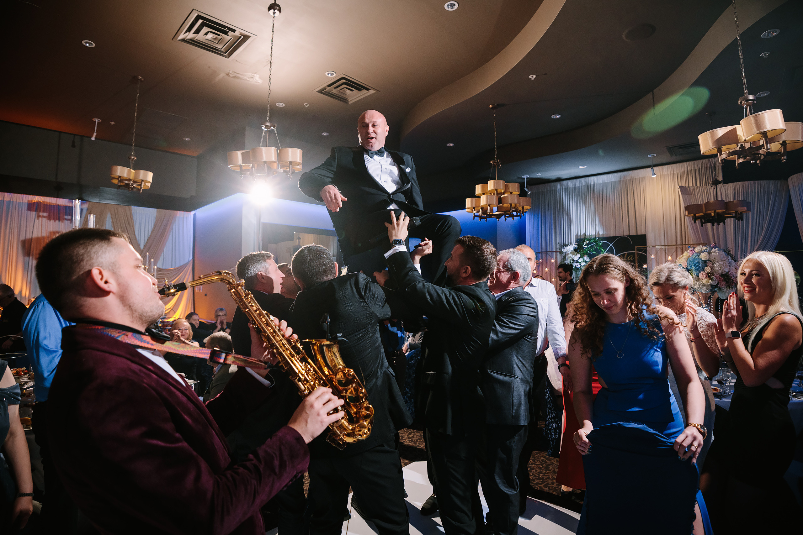 10.29.2022 Wedding. Wedding family event photographer in Chicago Nick Yushevich