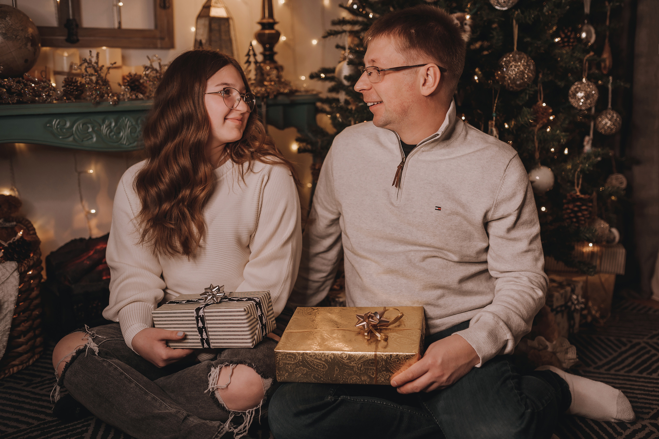 11.12.2022 Christmas Photoshoot 1. Wedding family event photographer in Chicago Nick Yushevich