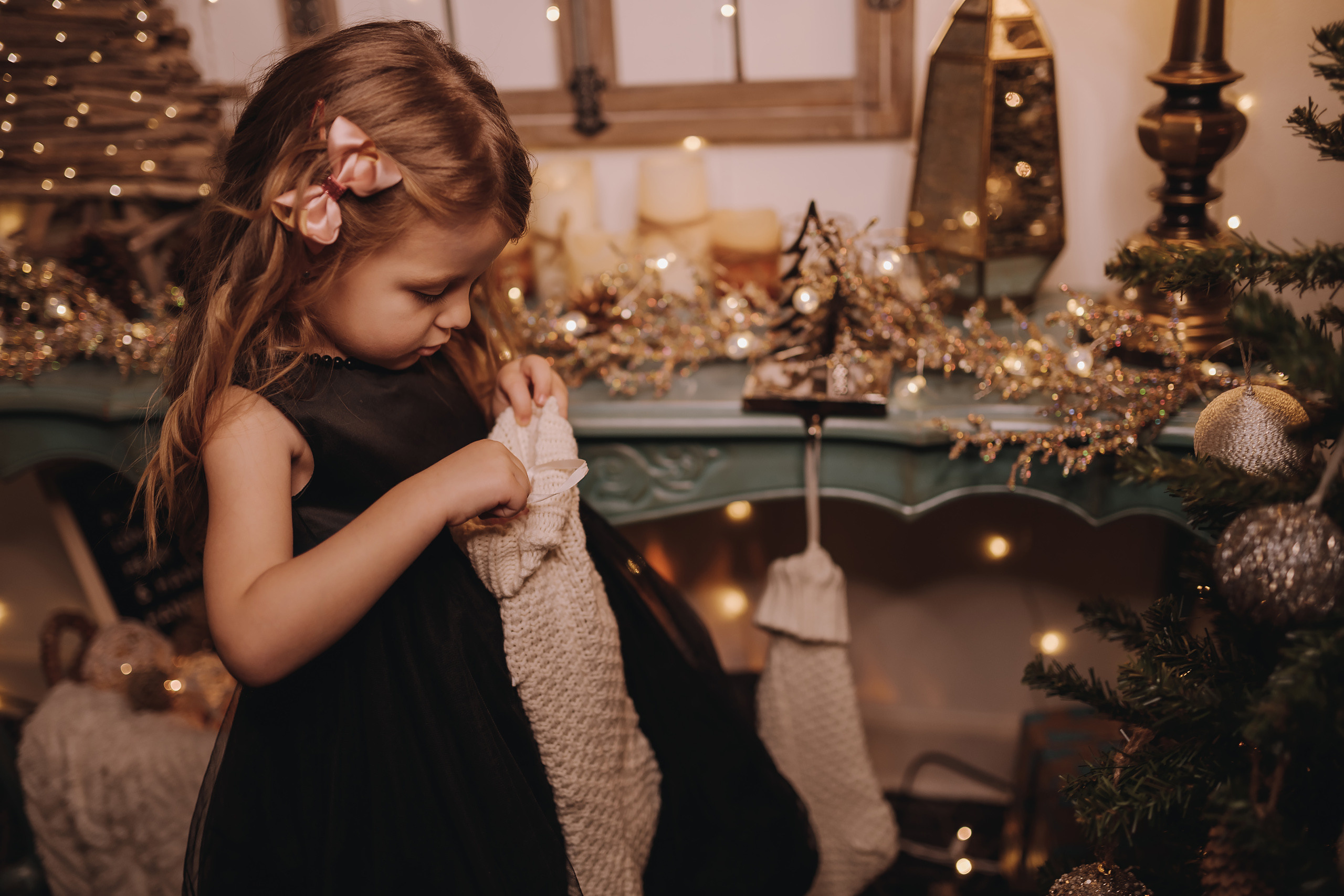 11.25.2022 Christmas Photoshoot 6. Wedding family event photographer in Chicago Nick Yushevich