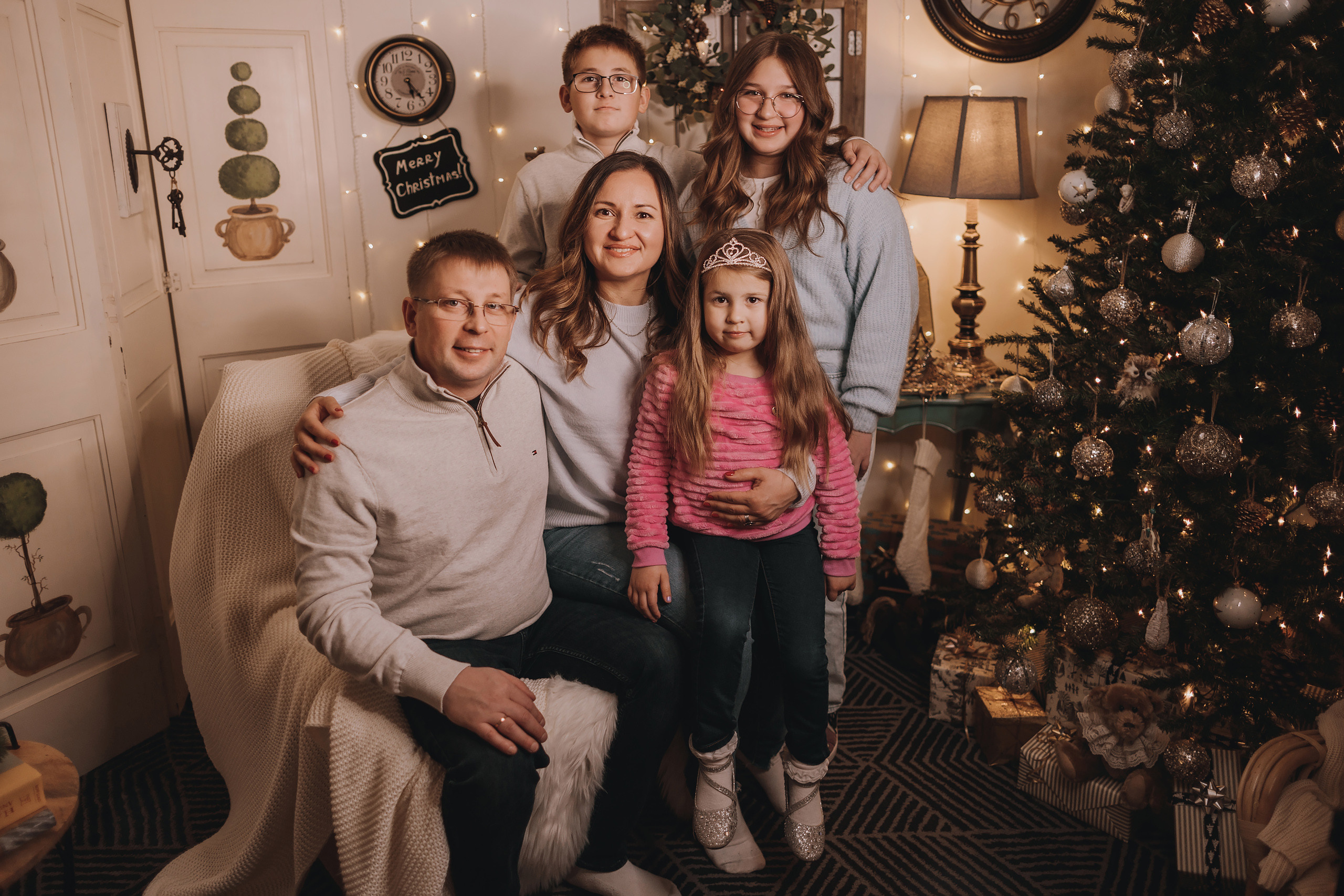 11.12.2022 Christmas Photoshoot 1. Wedding family event photographer in Chicago Nick Yushevich