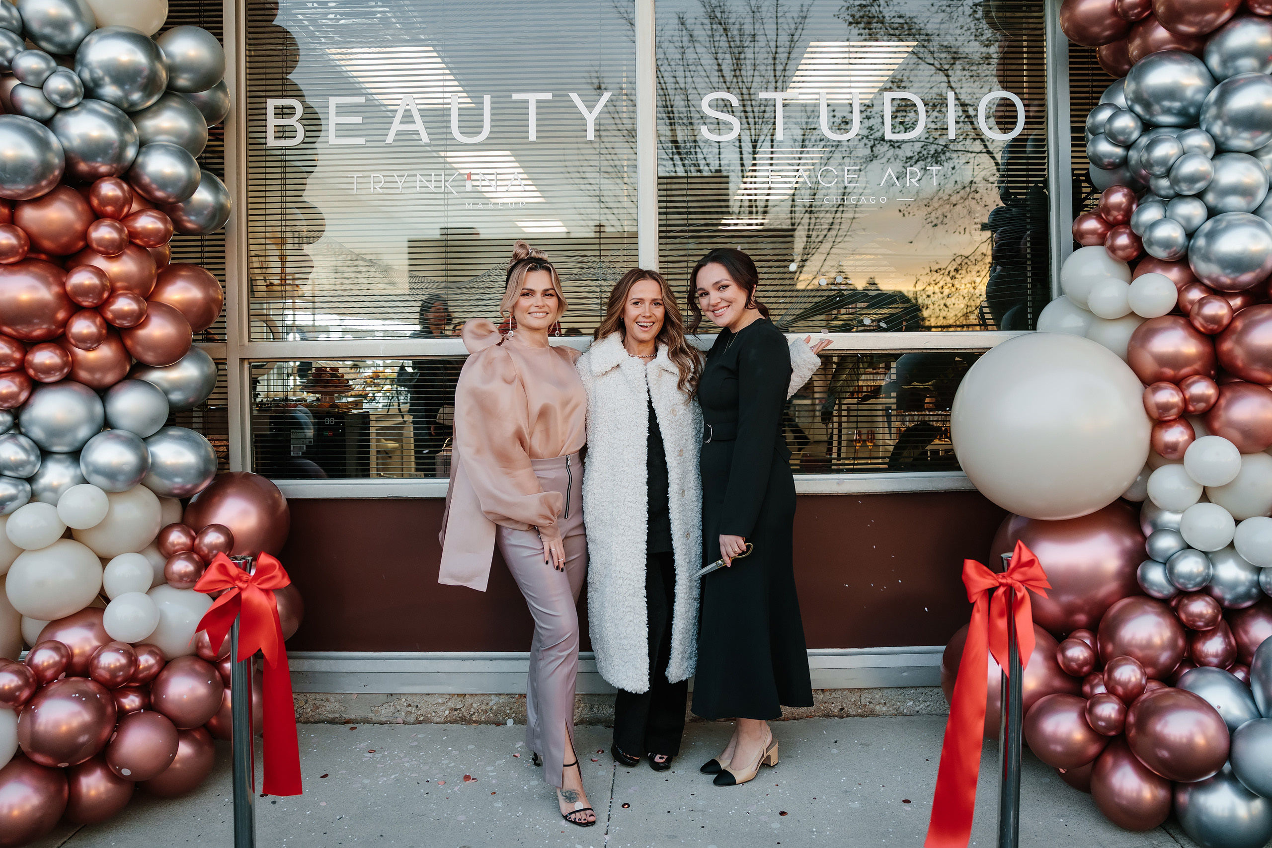 Grand Opening Trynkina Makeup 11.20.2022. Wedding family event photographer in Chicago Nick Yushevich