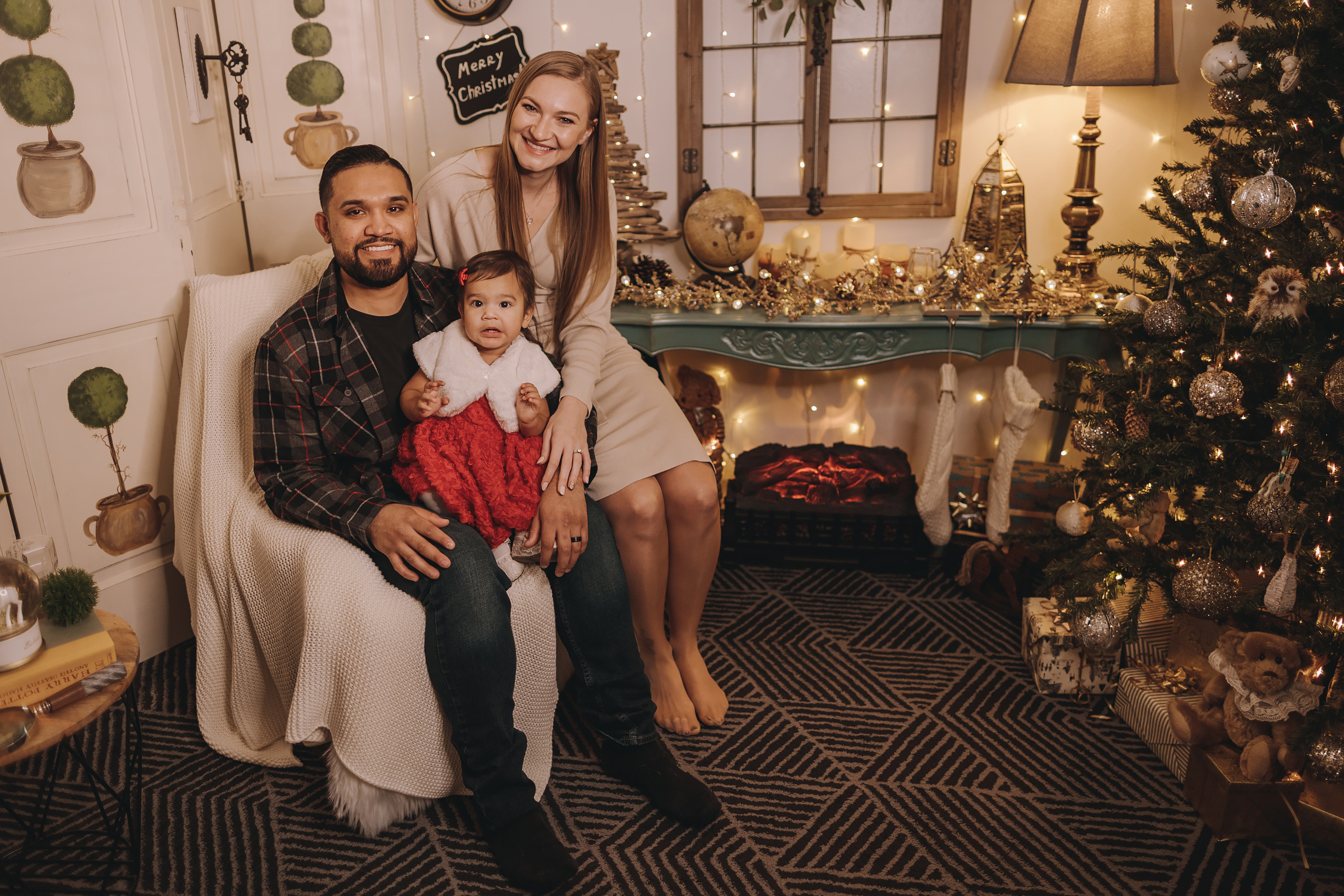 11.16.2022 Christmas Photoshoot 3. Wedding family event photographer in Chicago Nick Yushevich