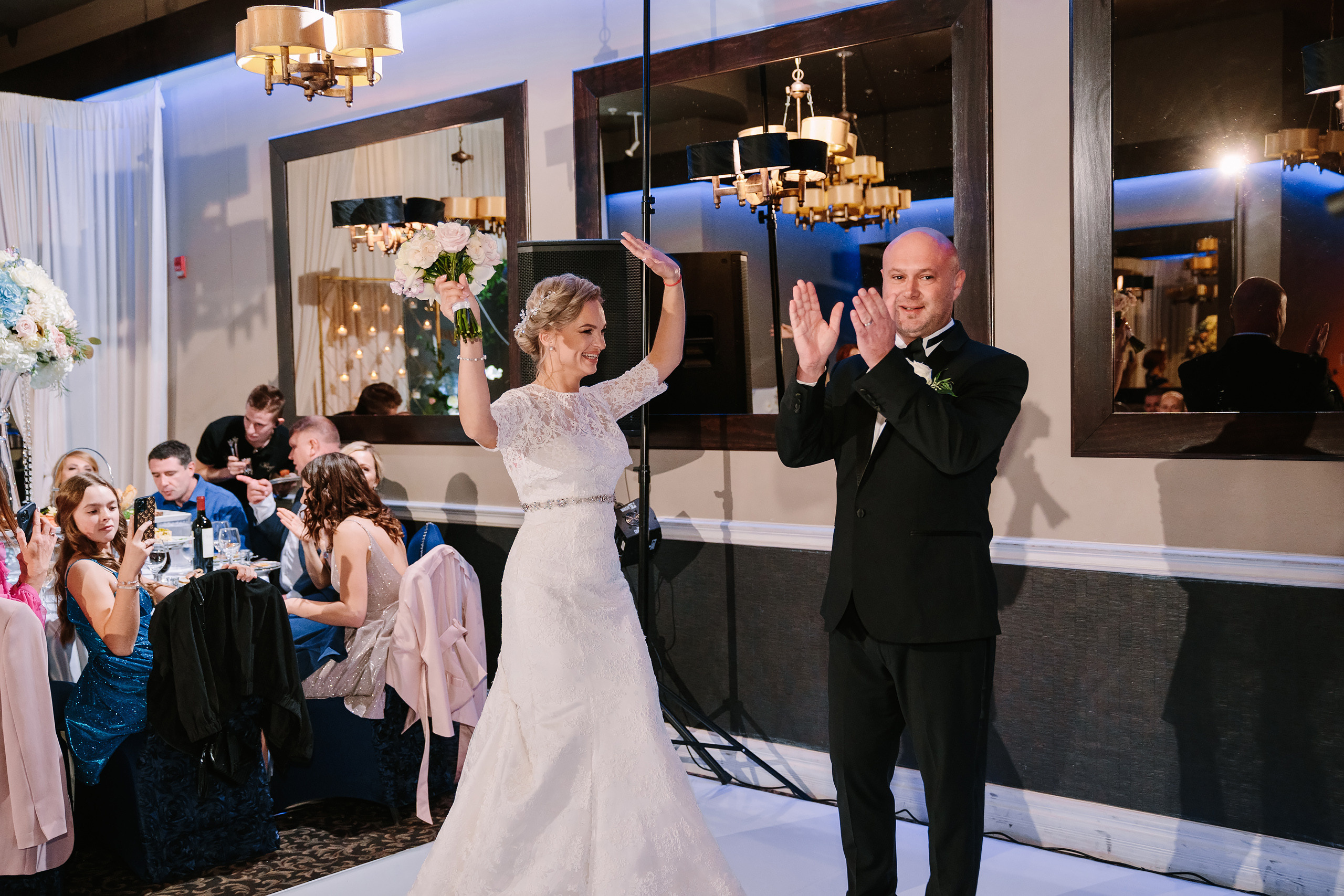 10.29.2022 Wedding. Wedding family event photographer in Chicago Nick Yushevich