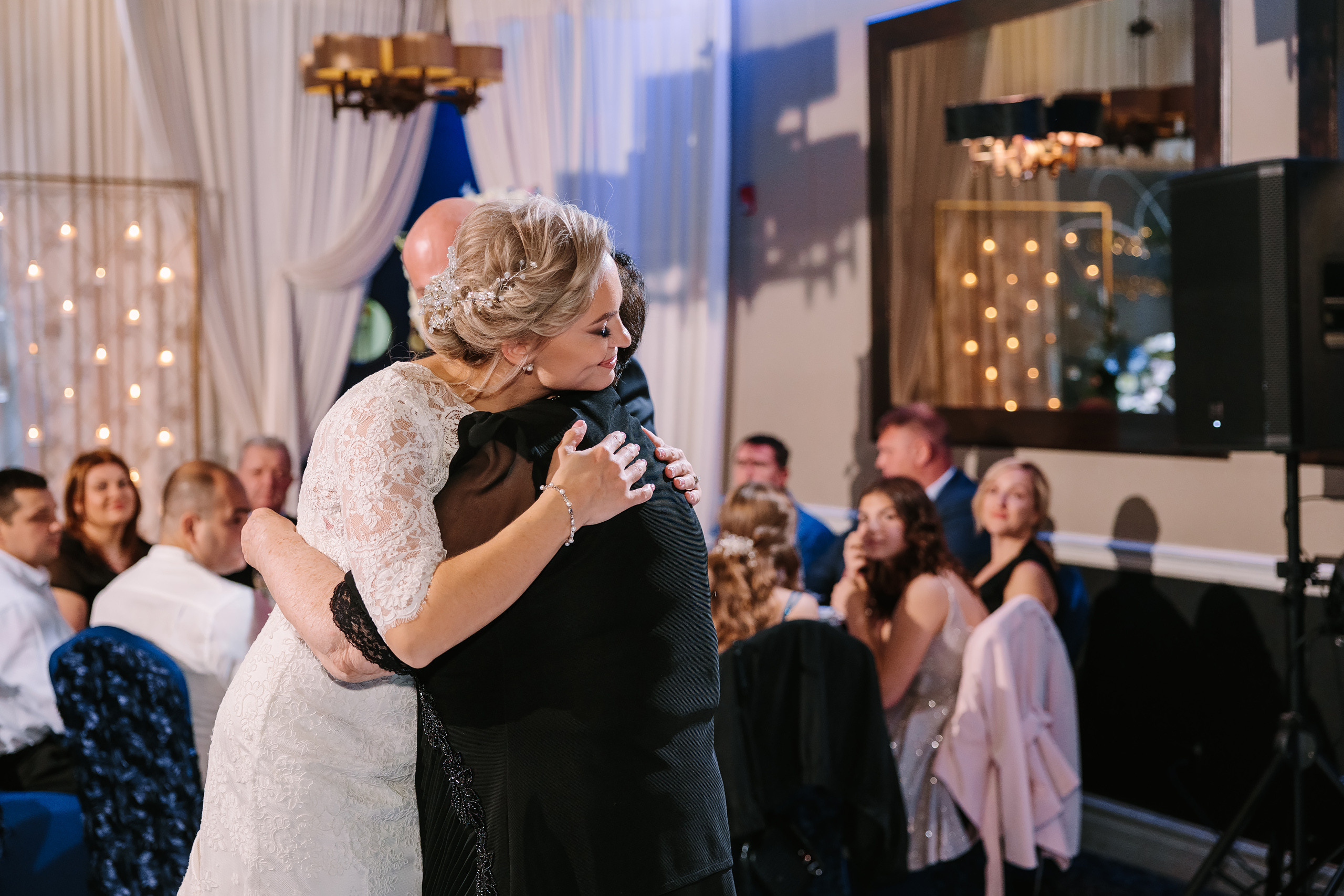 10.29.2022 Wedding. Wedding family event photographer in Chicago Nick Yushevich