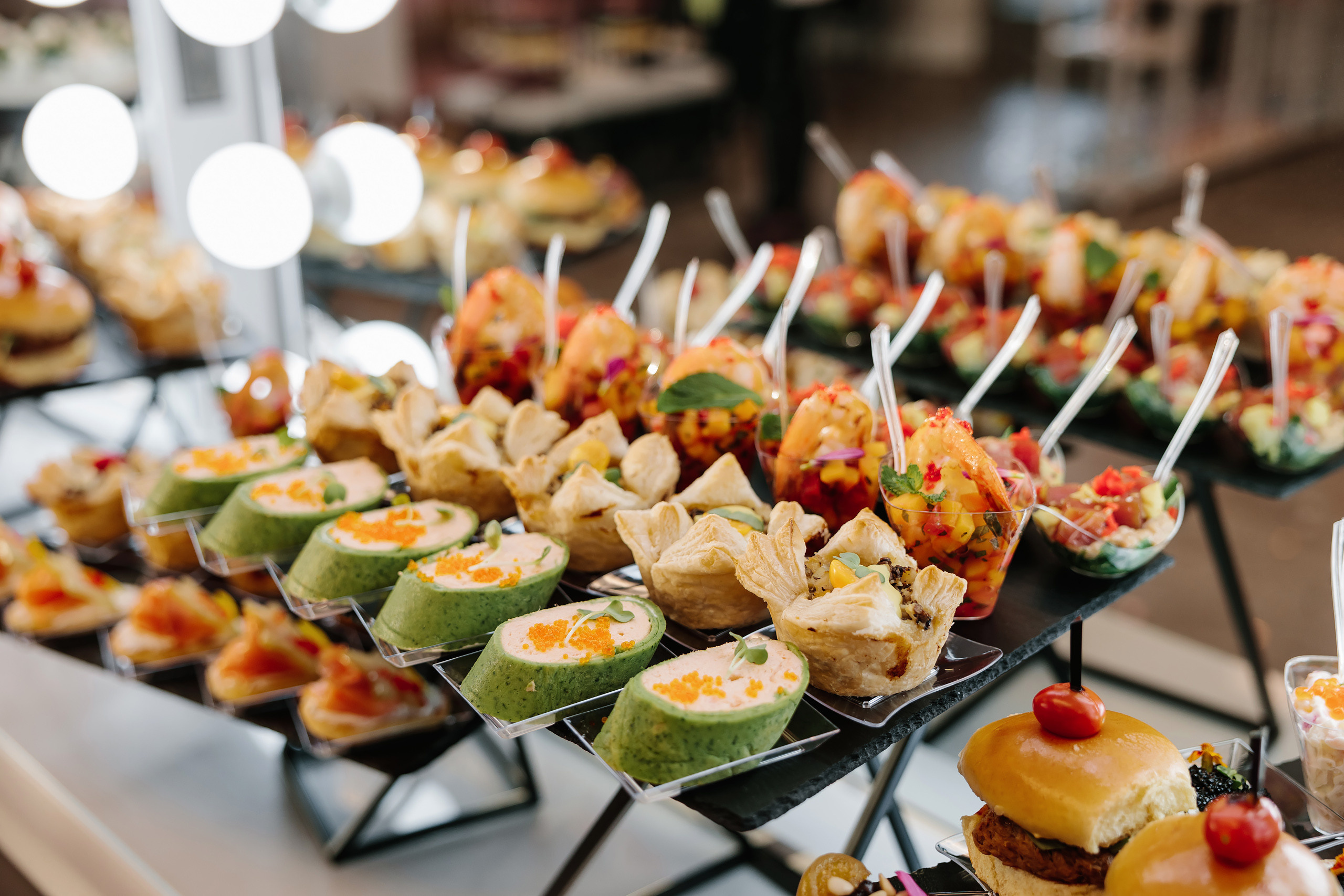 Grand Opening Trynkina Makeup 11.20.2022. Wedding family event photographer in Chicago Nick Yushevich