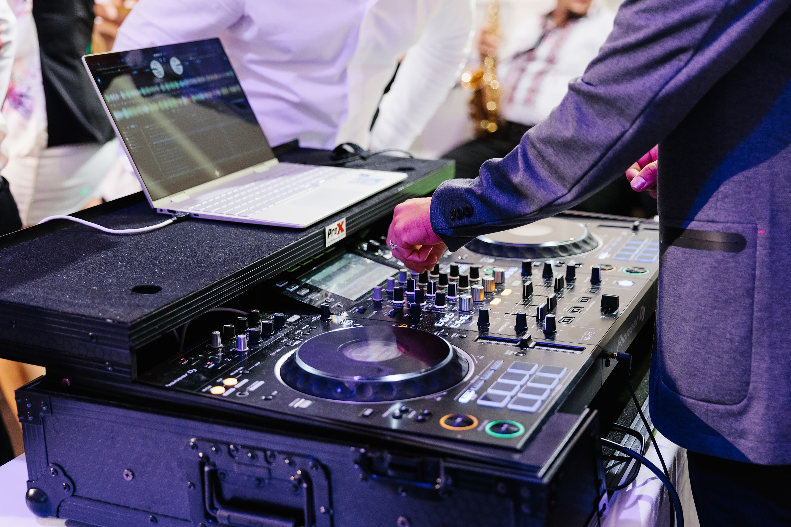 08.20.2022 First birthday. Wedding family event photographer in Chicago Nick Yushevich