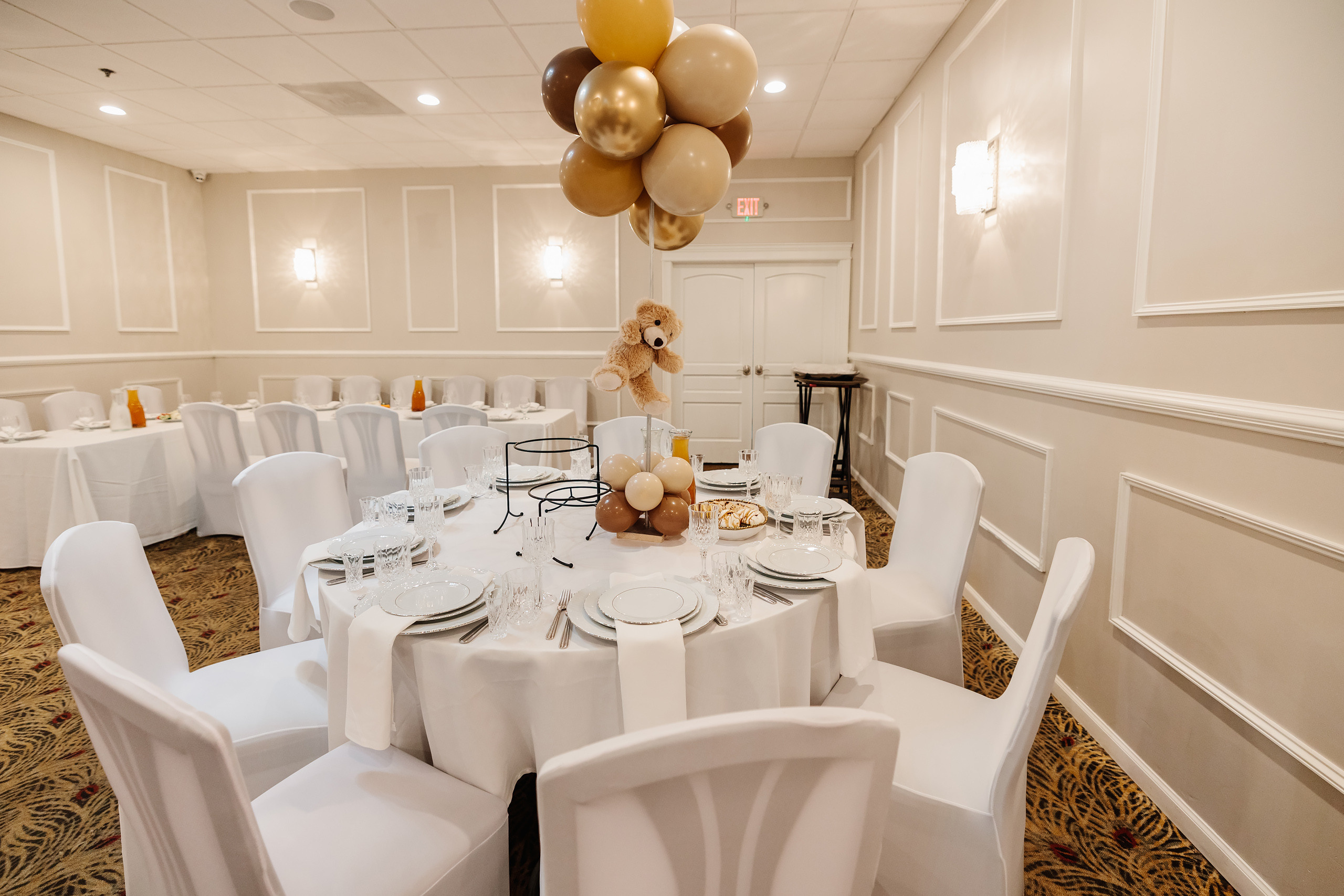 08.20.2022 First birthday. Wedding family event photographer in Chicago Nick Yushevich