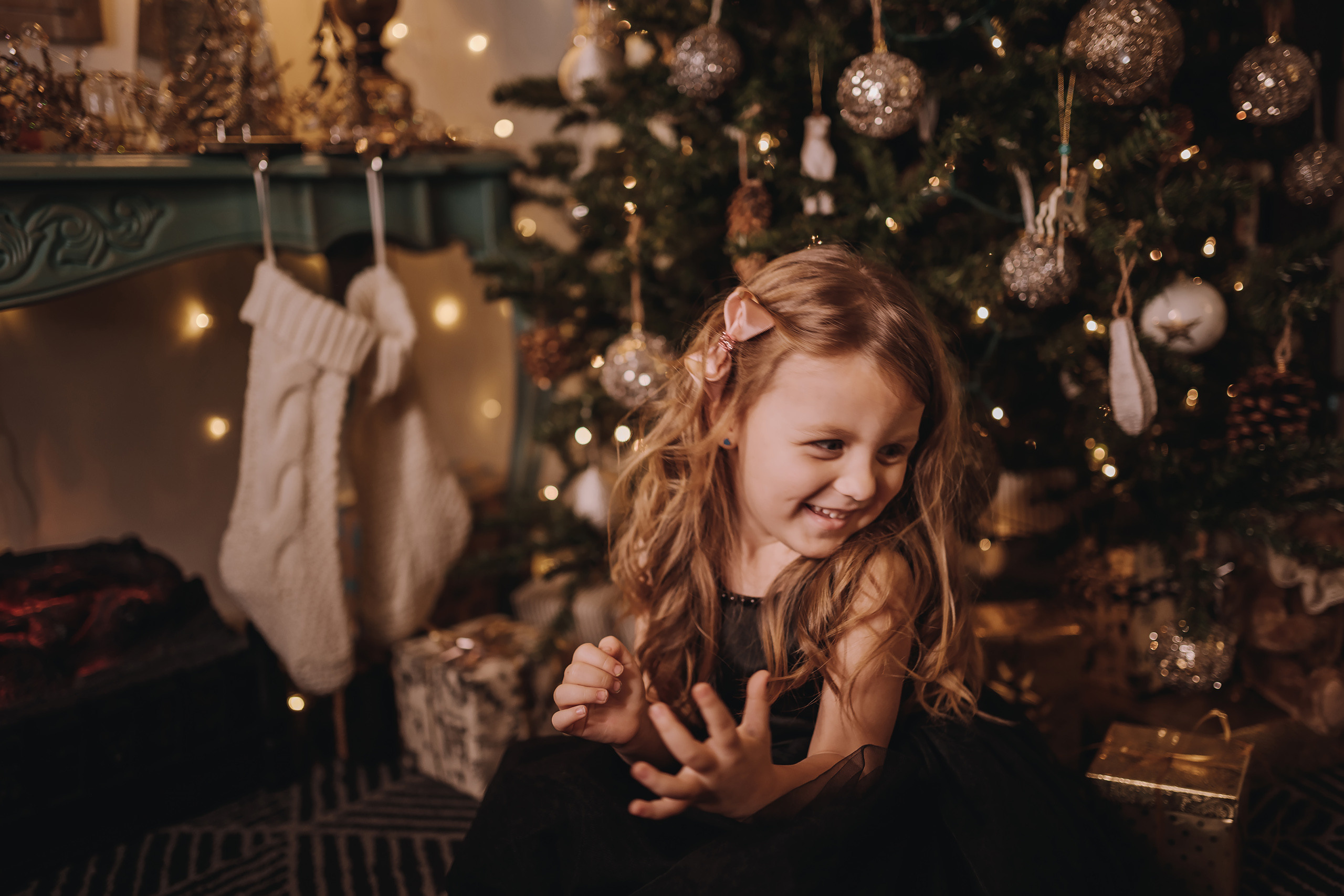 11.25.2022 Christmas Photoshoot 6. Wedding family event photographer in Chicago Nick Yushevich