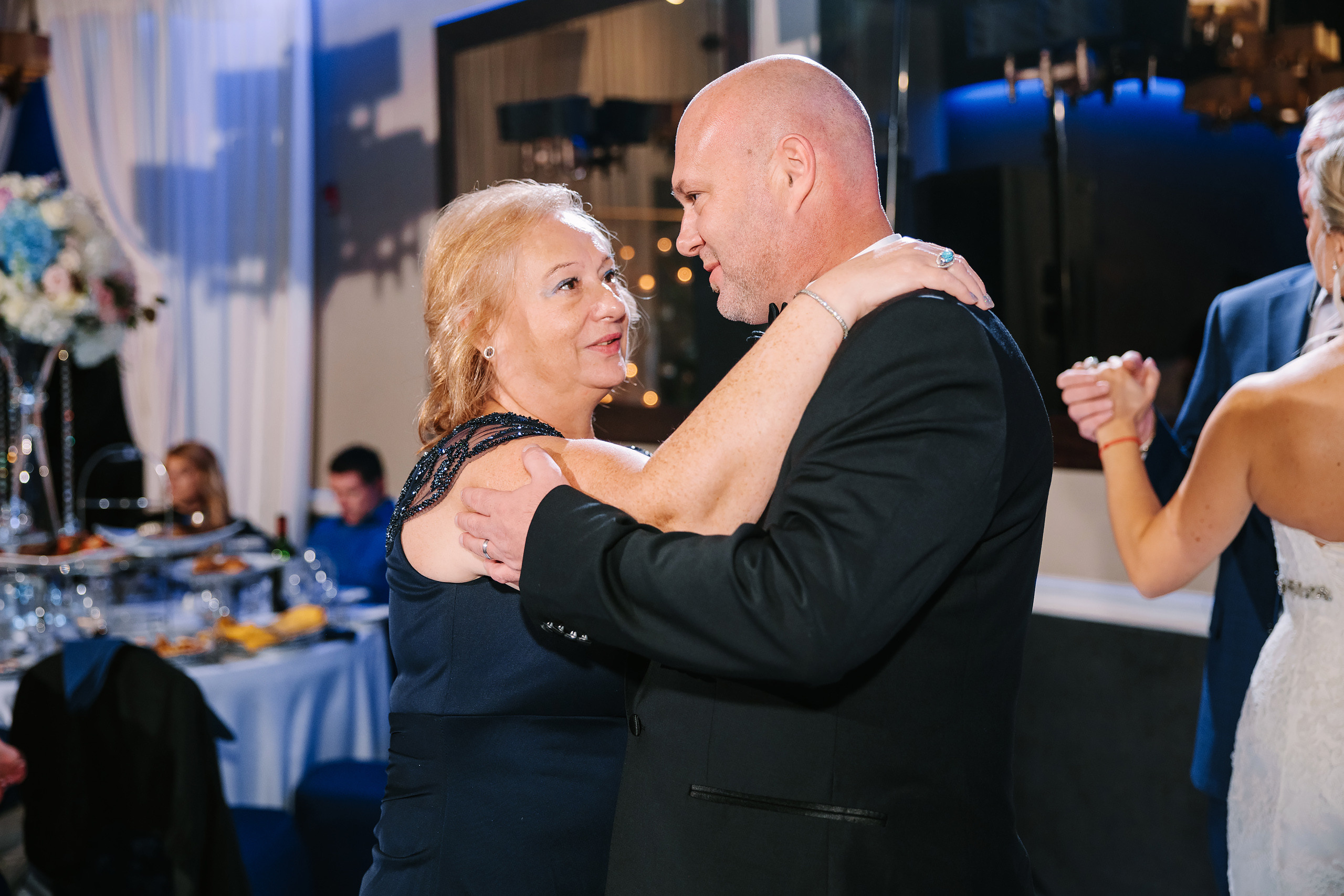 10.29.2022 Wedding. Wedding family event photographer in Chicago Nick Yushevich