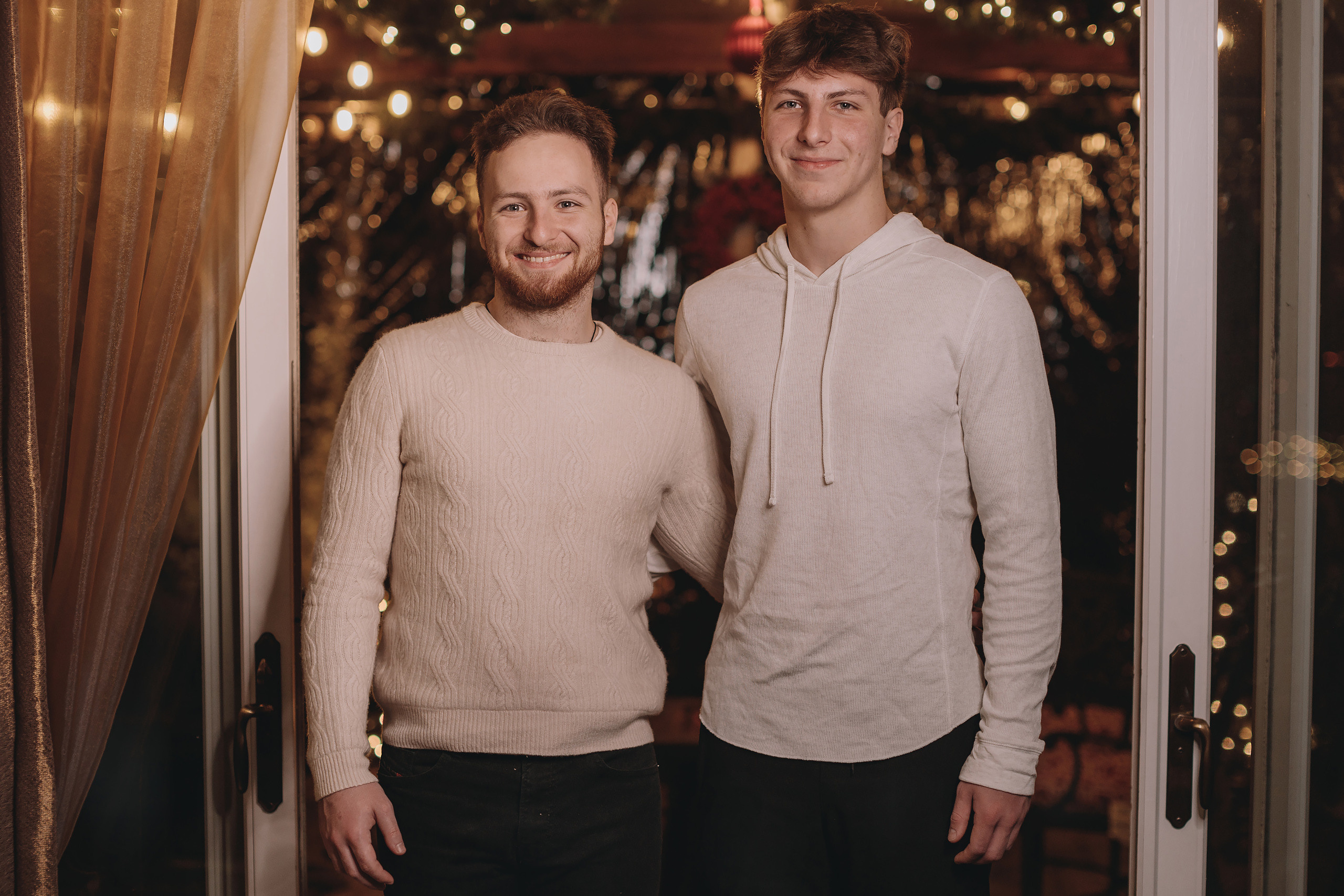 11.26.2022 Christmas Photoshoot. Wedding family event photographer in Chicago Nick Yushevich