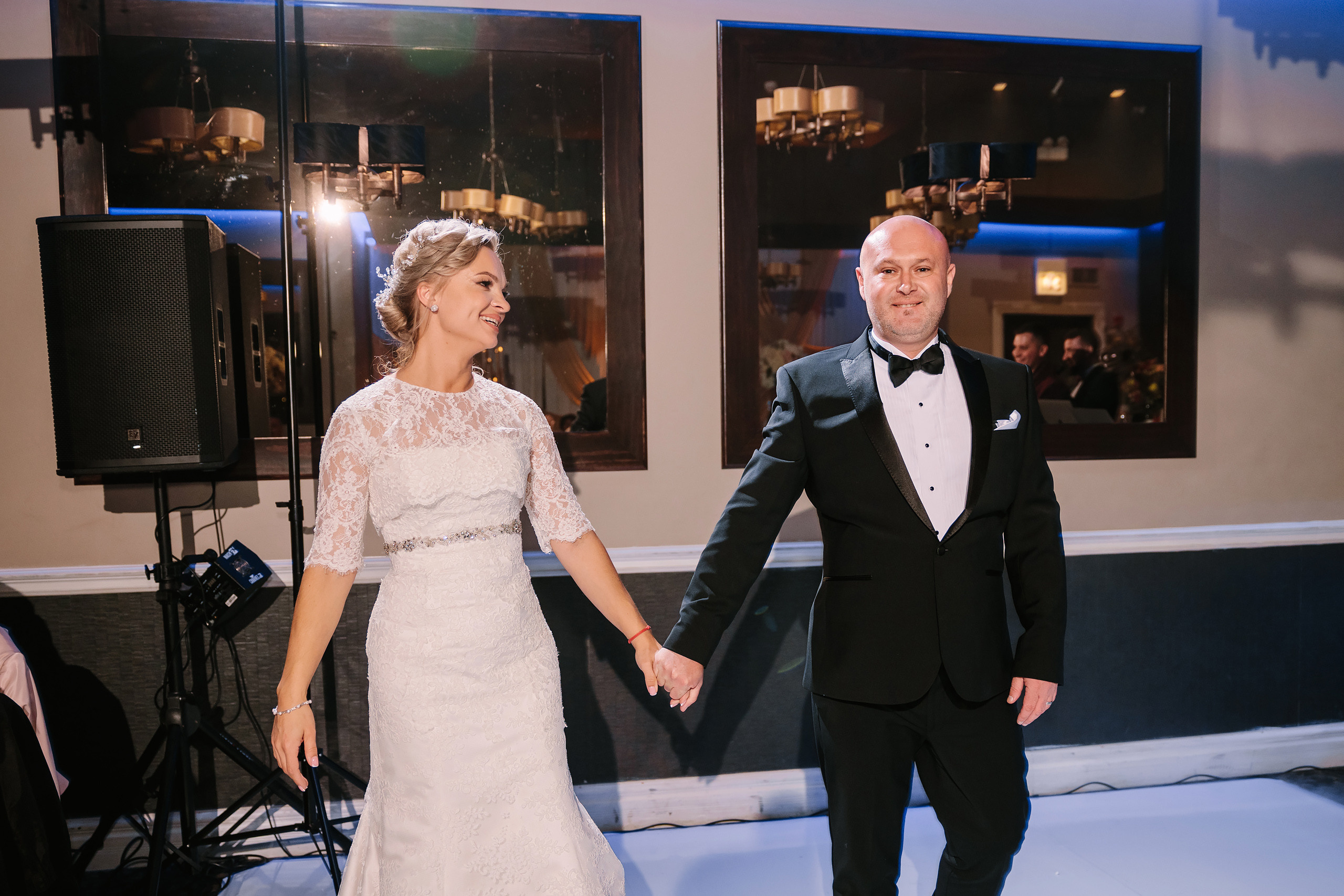 10.29.2022 Wedding. Wedding family event photographer in Chicago Nick Yushevich