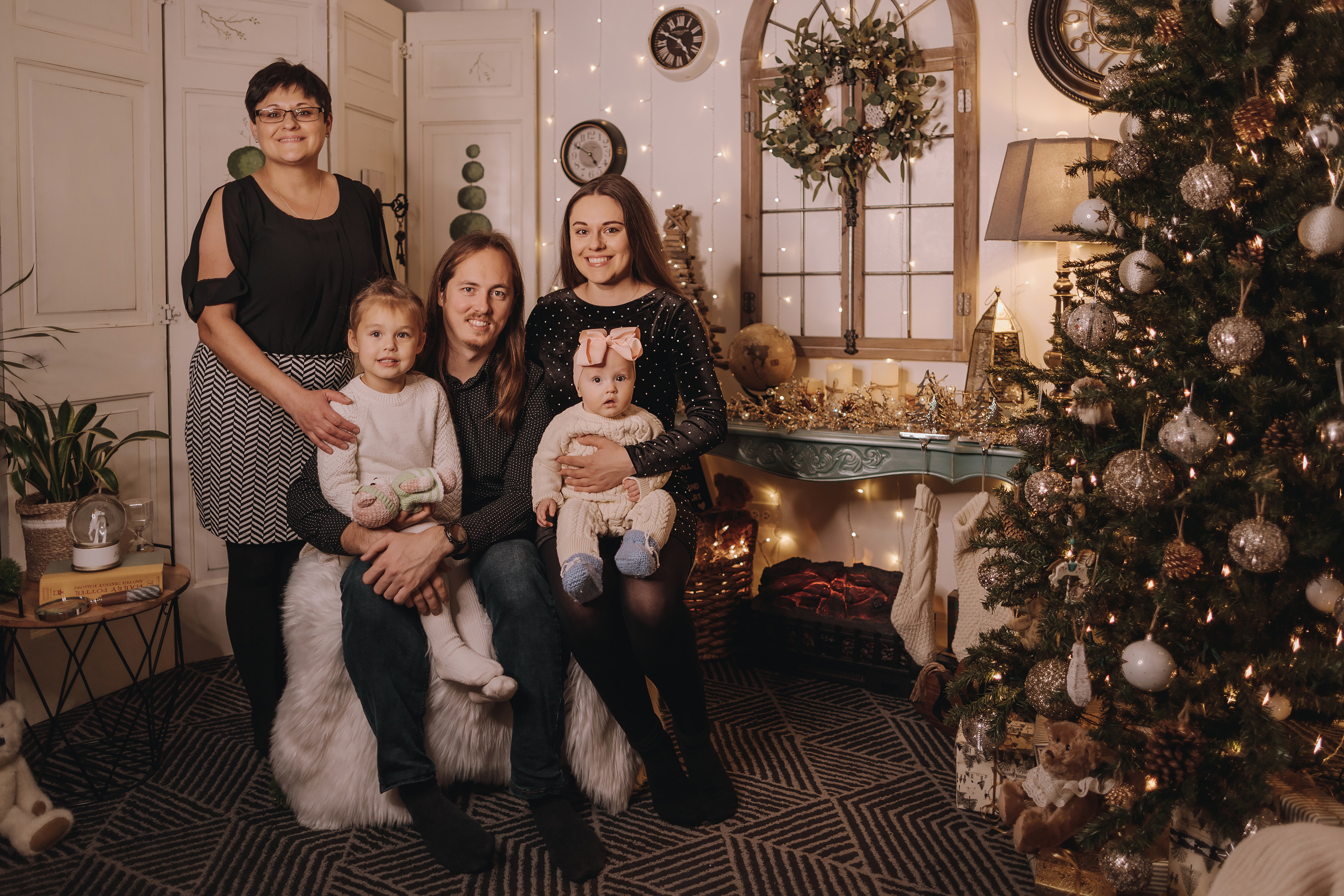 11.19.2022 Christmas Photoshoot 4. Wedding family event photographer in Chicago Nick Yushevich