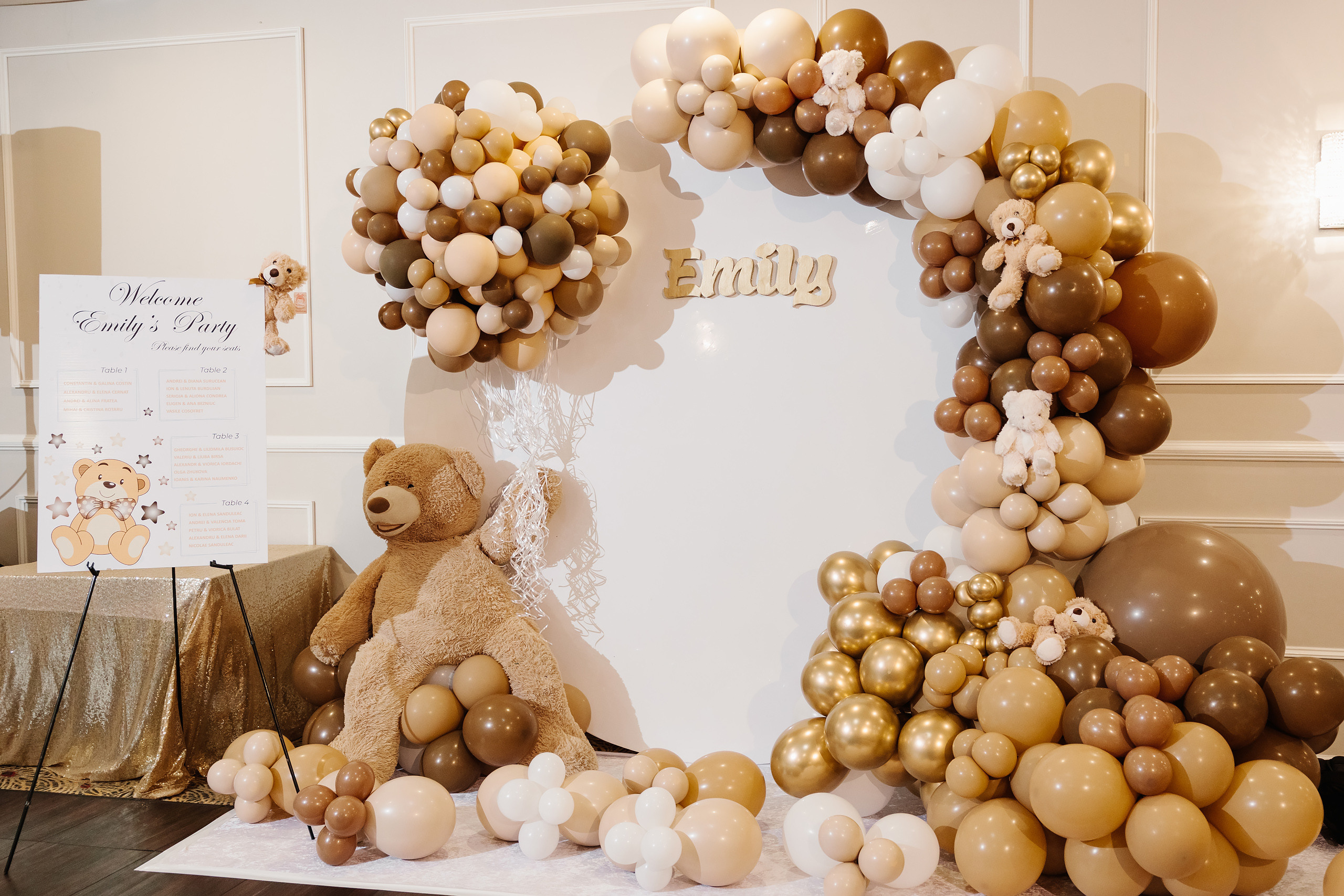 08.20.2022 First birthday. Wedding family event photographer in Chicago Nick Yushevich