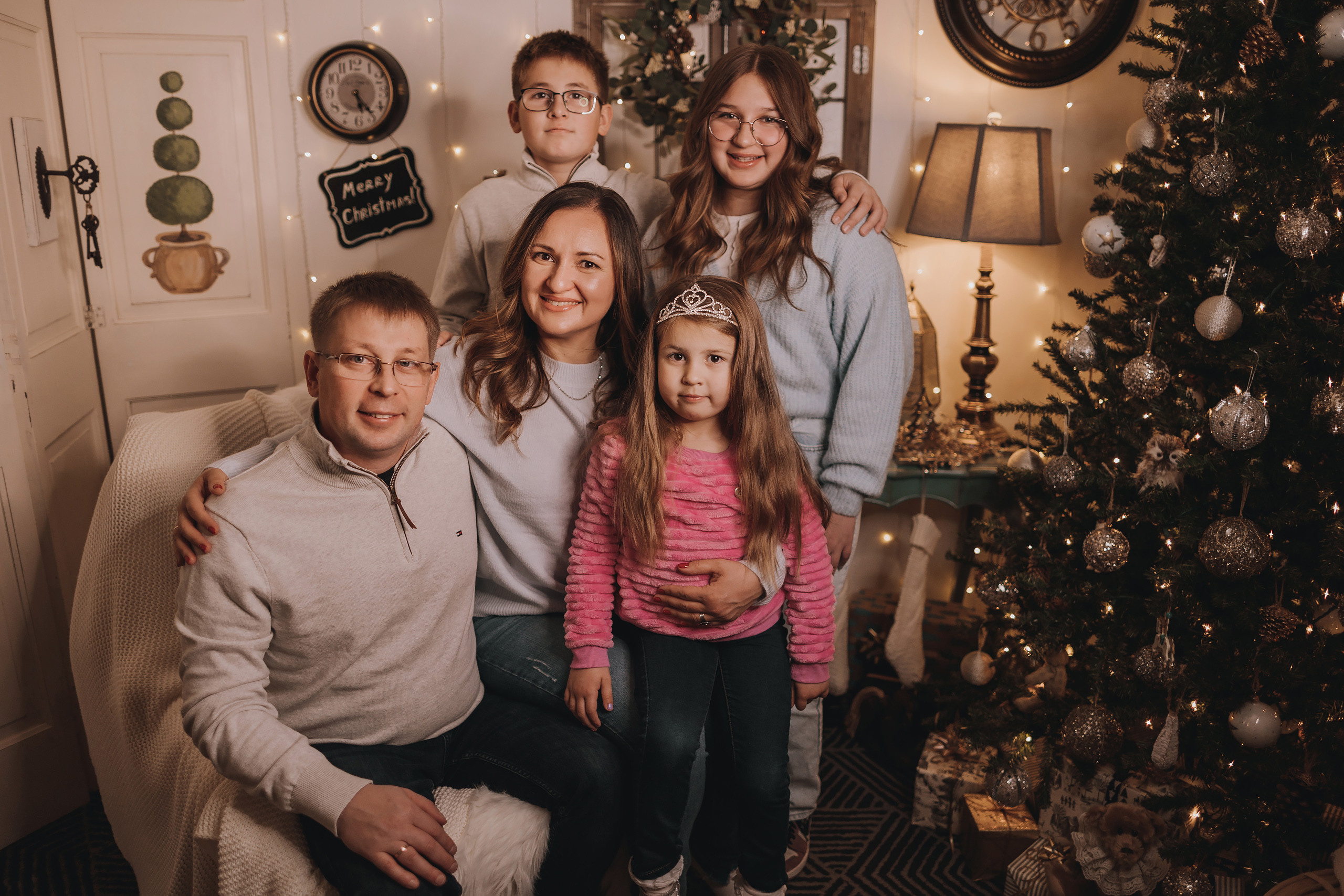 11.12.2022 Christmas Photoshoot 1. Wedding family event photographer in Chicago Nick Yushevich