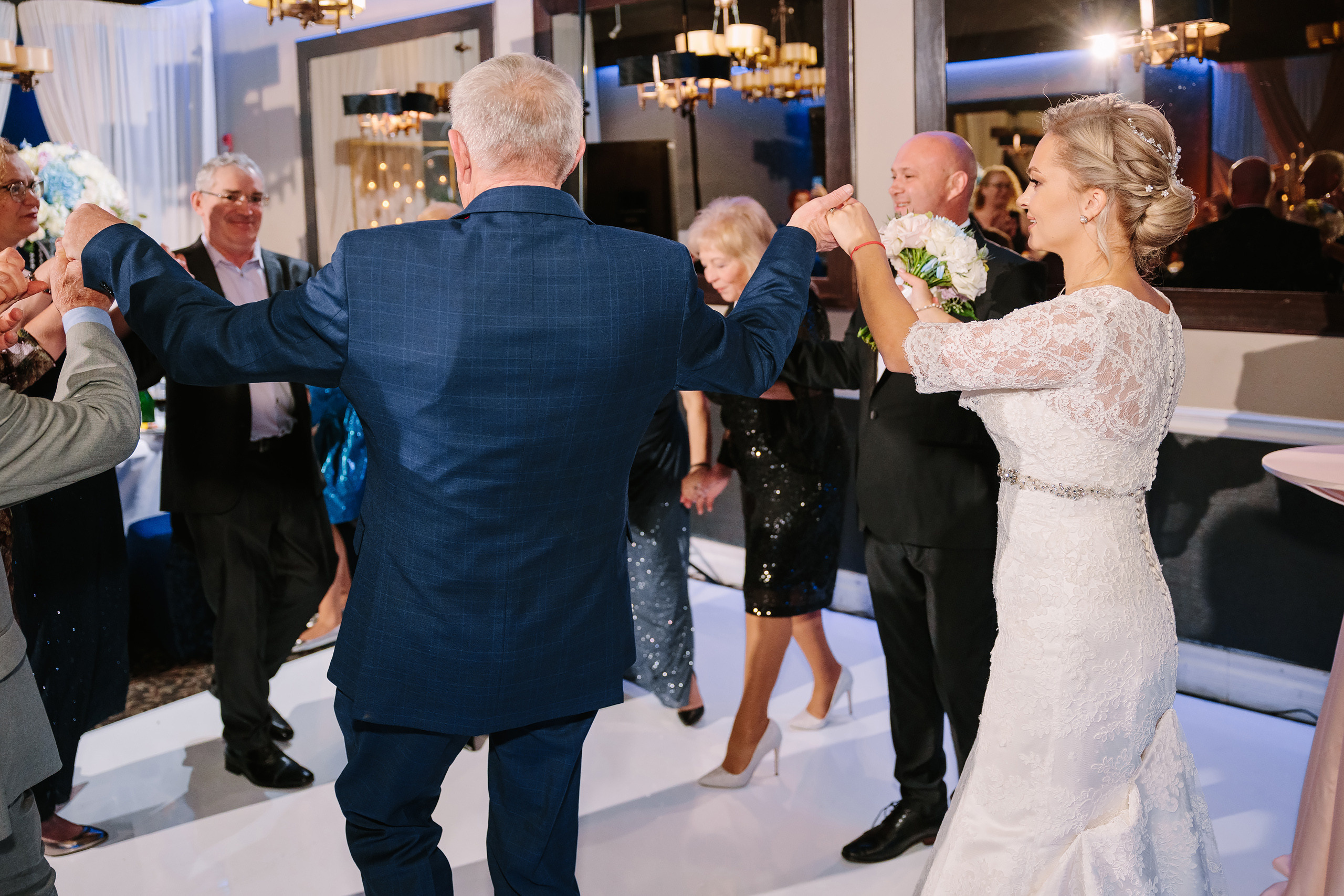 10.29.2022 Wedding. Wedding family event photographer in Chicago Nick Yushevich