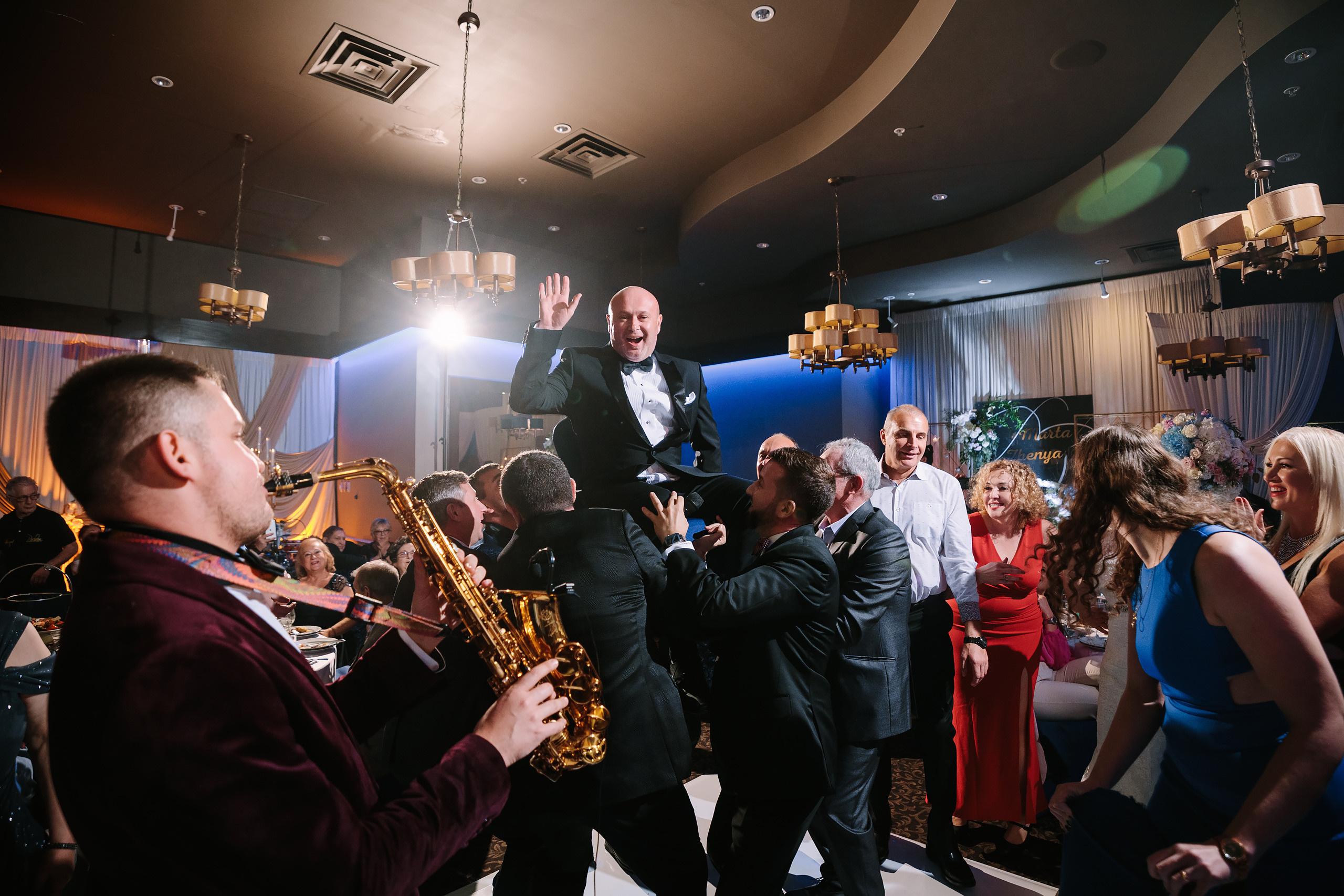 10.29.2022 Wedding. Wedding family event photographer in Chicago Nick Yushevich