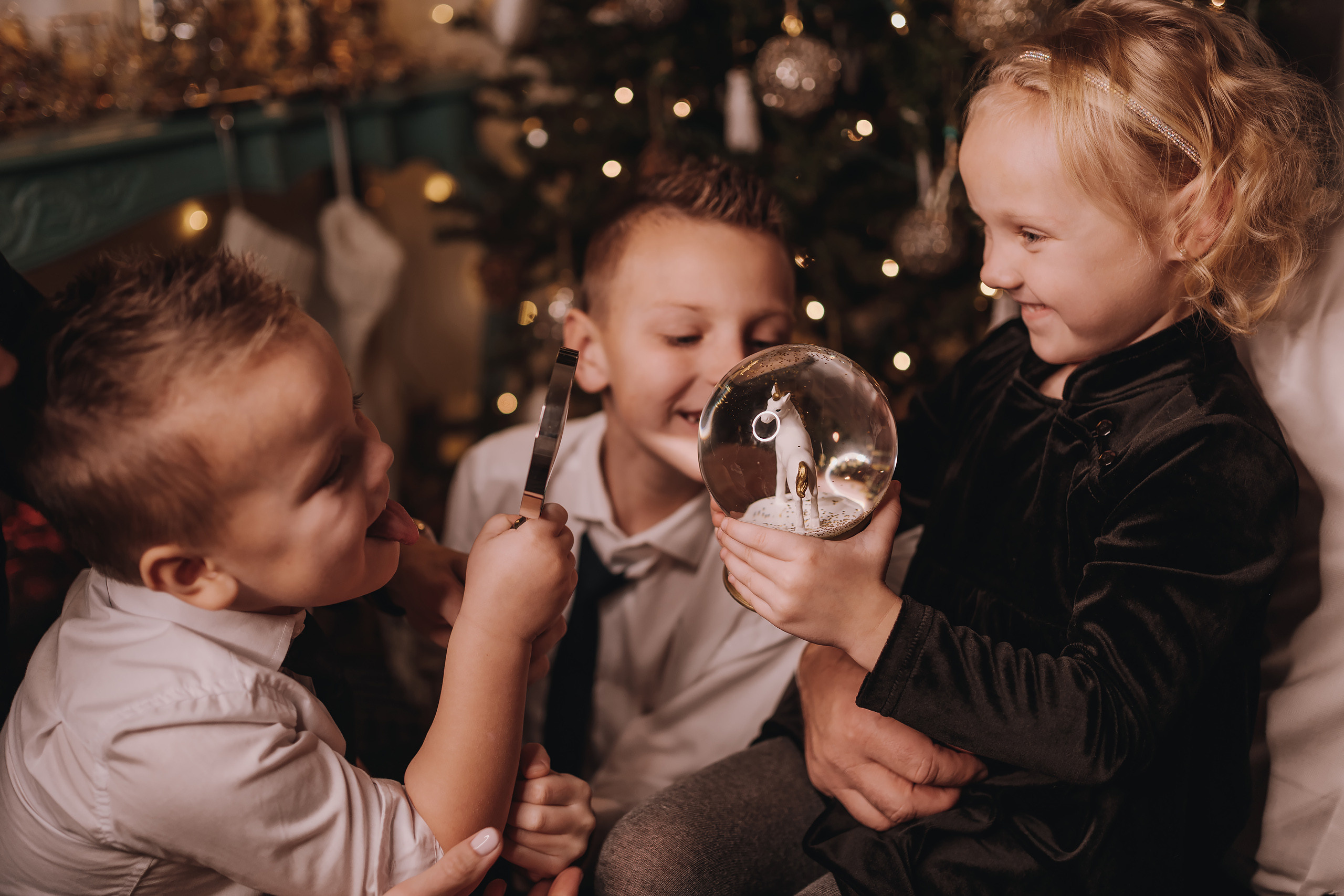 11.25.2022 Christmas Photoshoot 5. Wedding family event photographer in Chicago Nick Yushevich