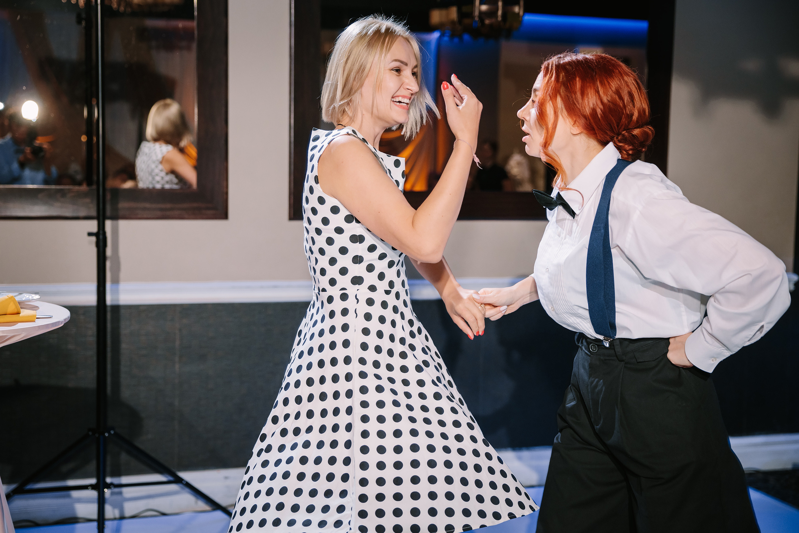 10.29.2022 Wedding. Wedding family event photographer in Chicago Nick Yushevich