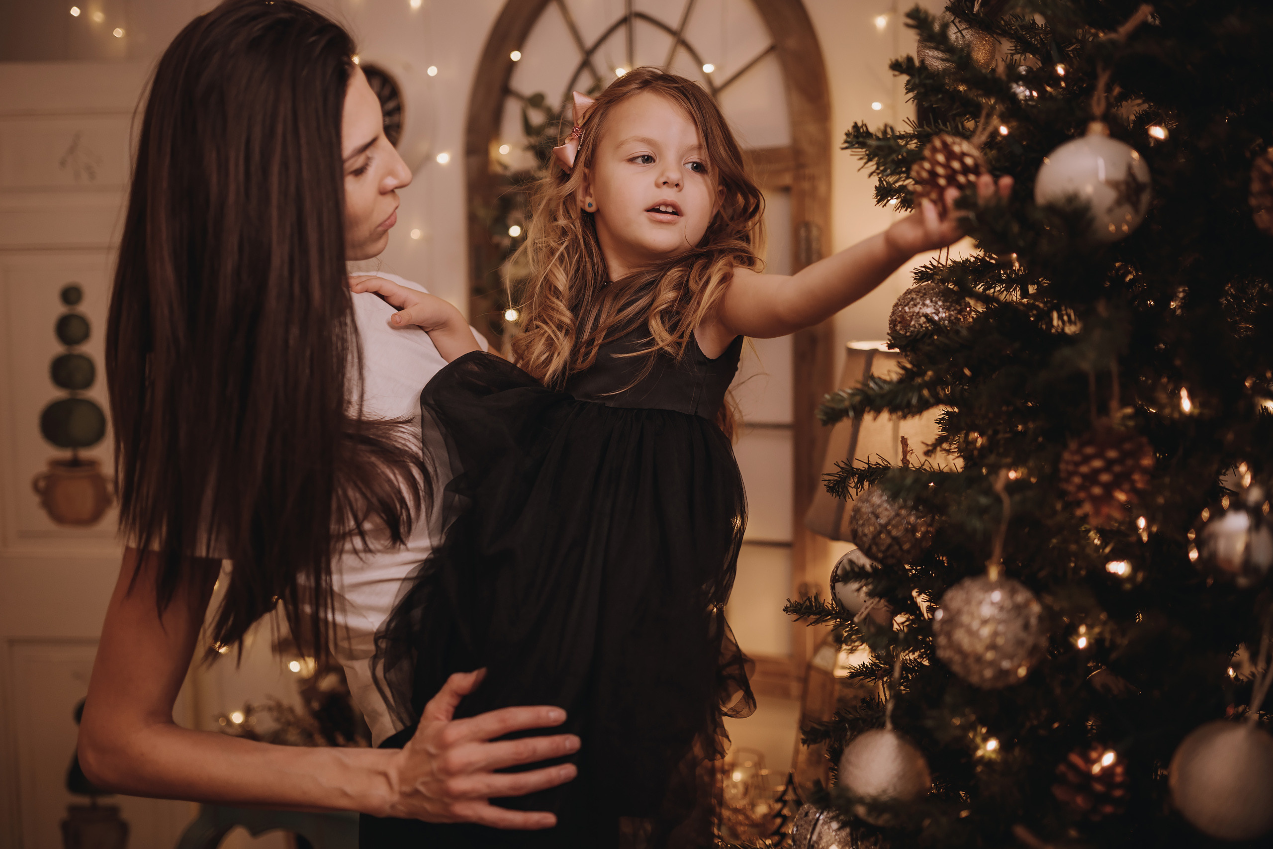 11.25.2022 Christmas Photoshoot 6. Wedding family event photographer in Chicago Nick Yushevich