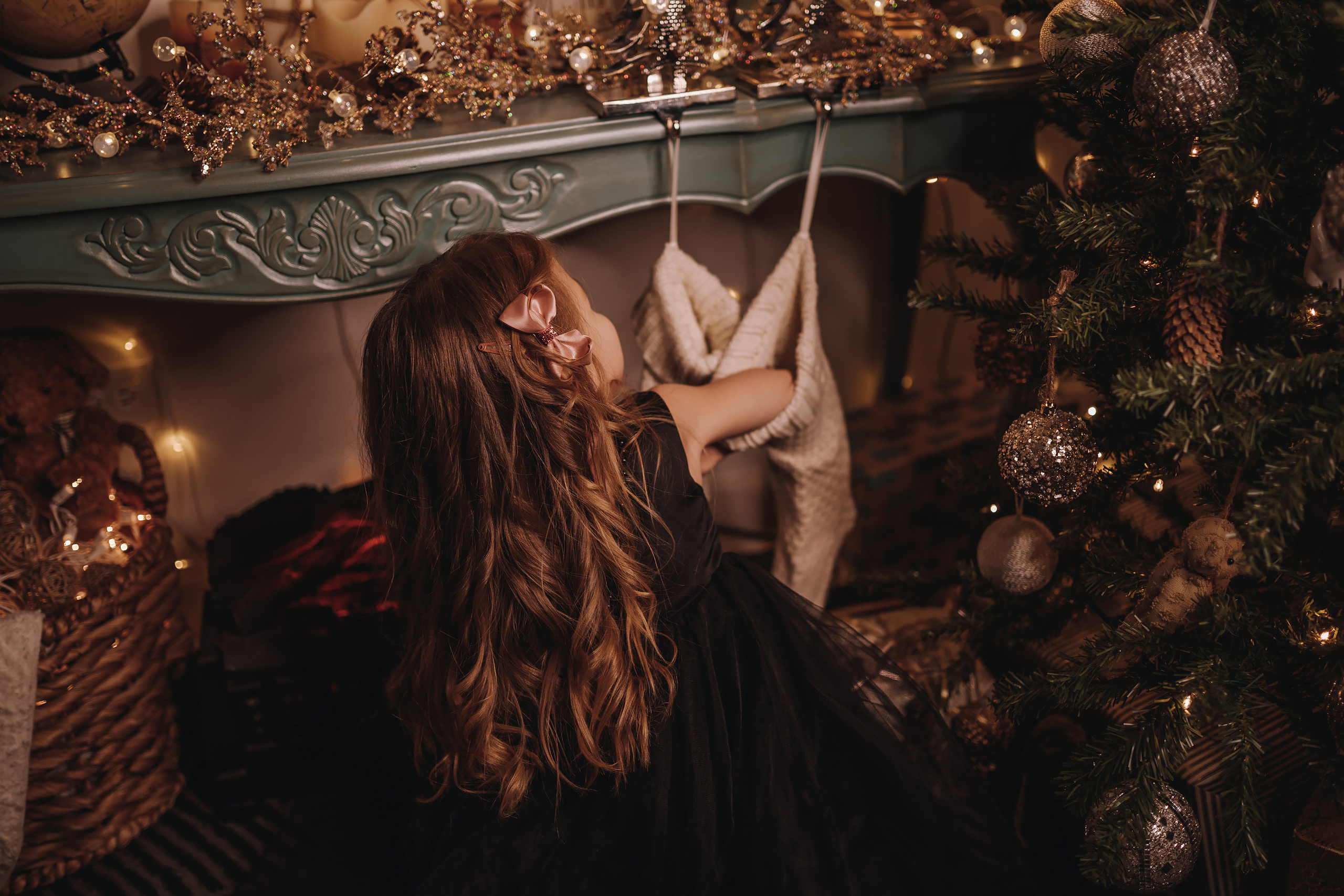 11.25.2022 Christmas Photoshoot 6. Wedding family event photographer in Chicago Nick Yushevich