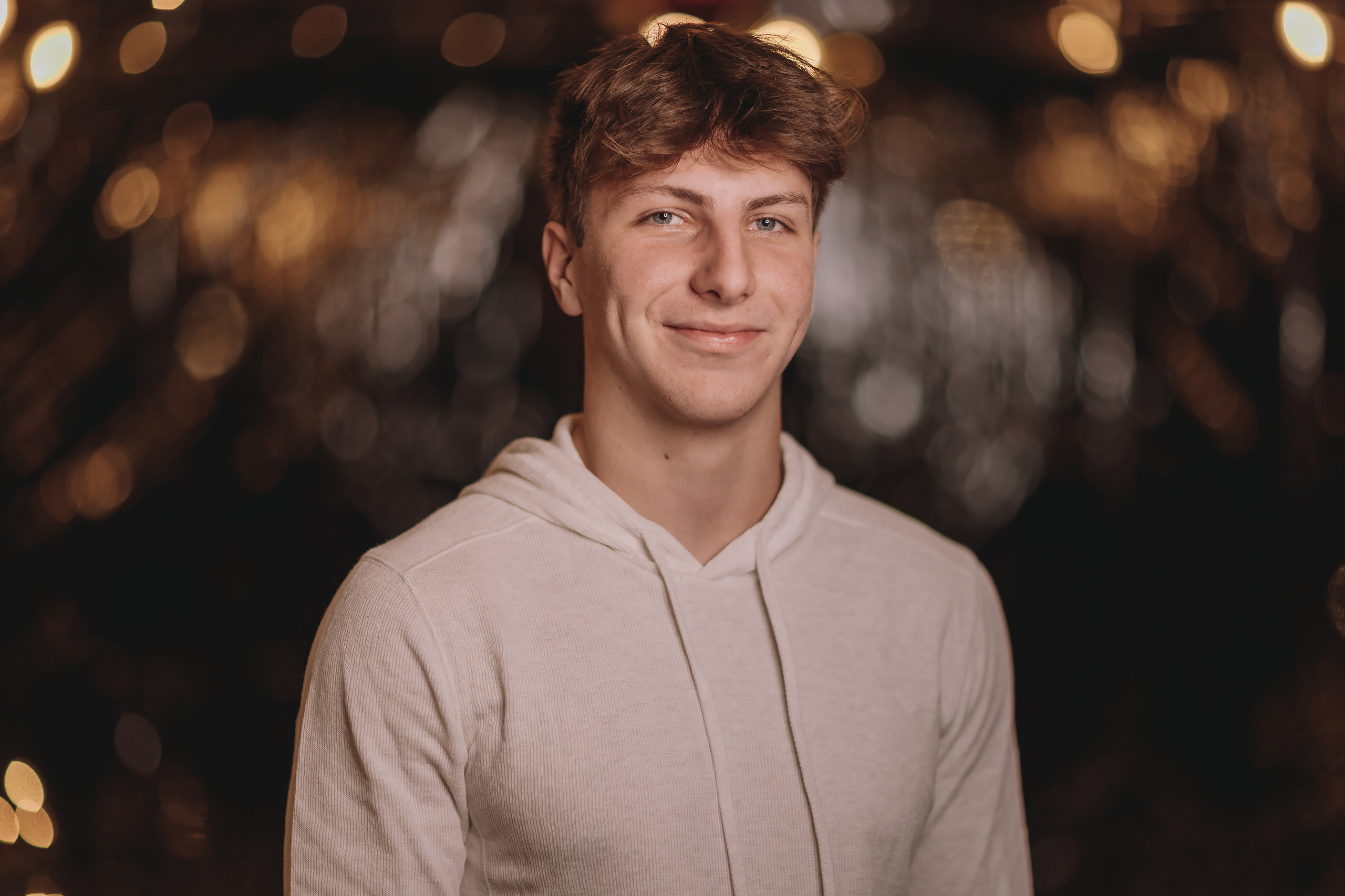 11.26.2022 Christmas Photoshoot. Wedding family event photographer in Chicago Nick Yushevich