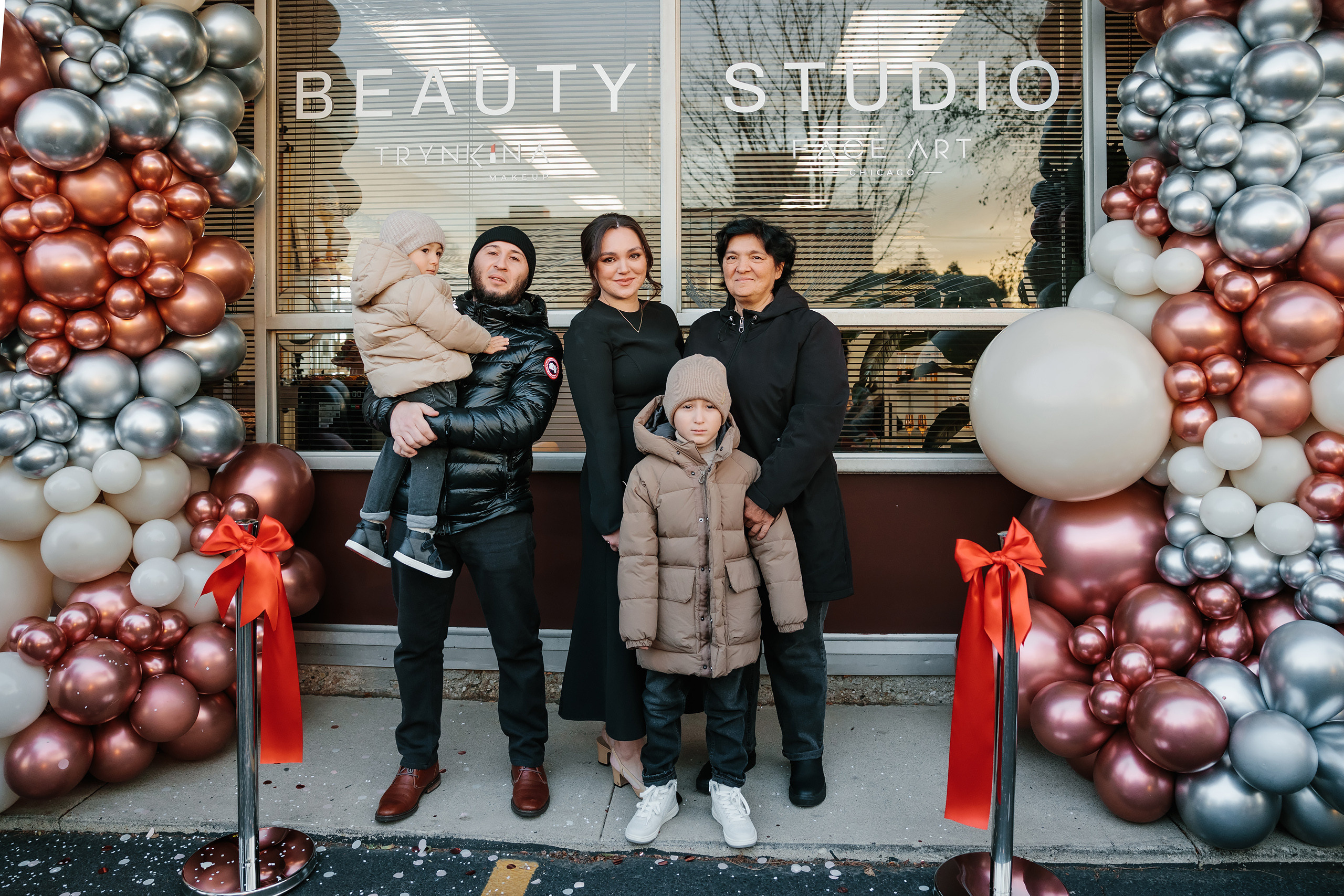 Grand Opening Trynkina Makeup 11.20.2022. Wedding family event photographer in Chicago Nick Yushevich