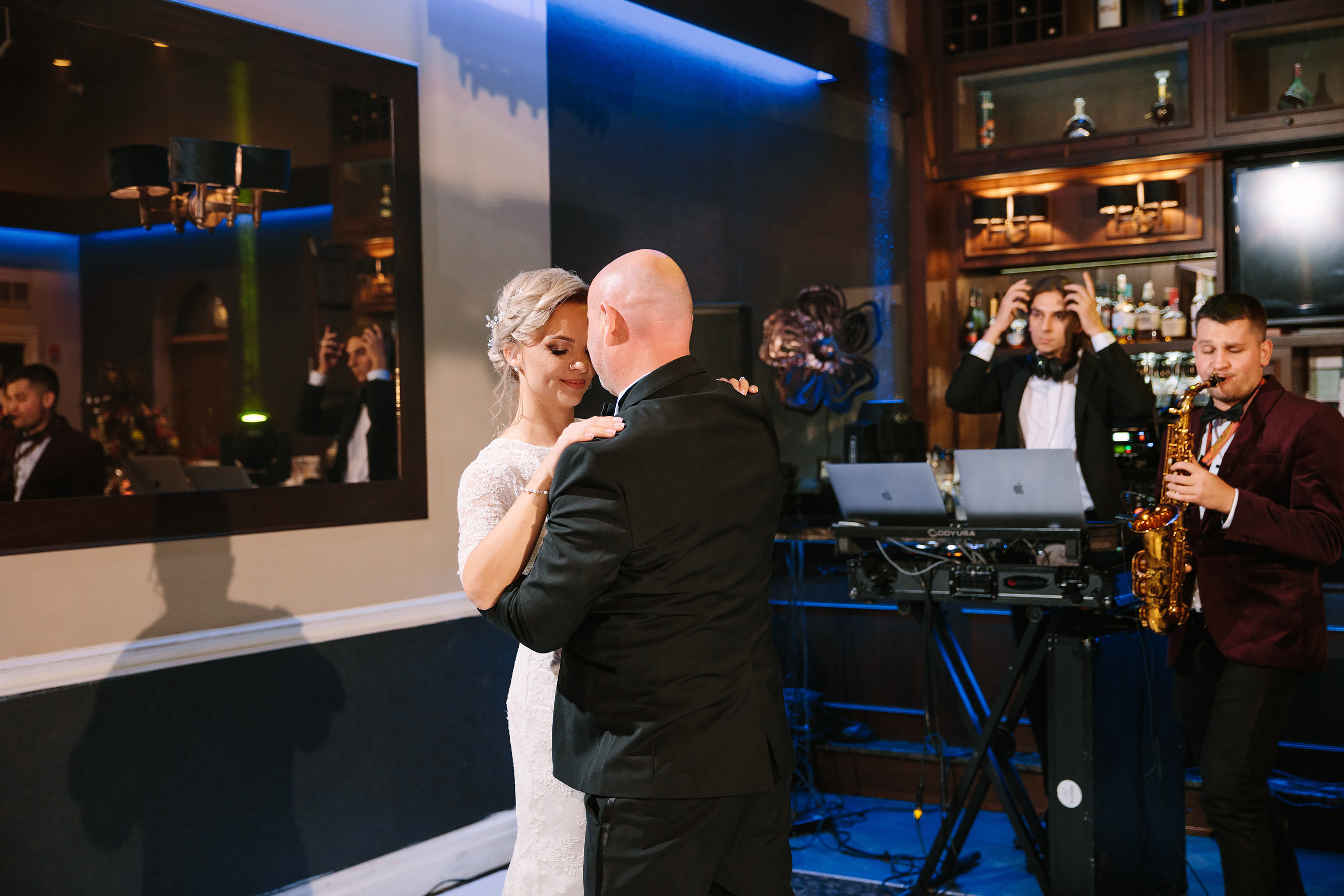 10.29.2022 Wedding. Wedding family event photographer in Chicago Nick Yushevich