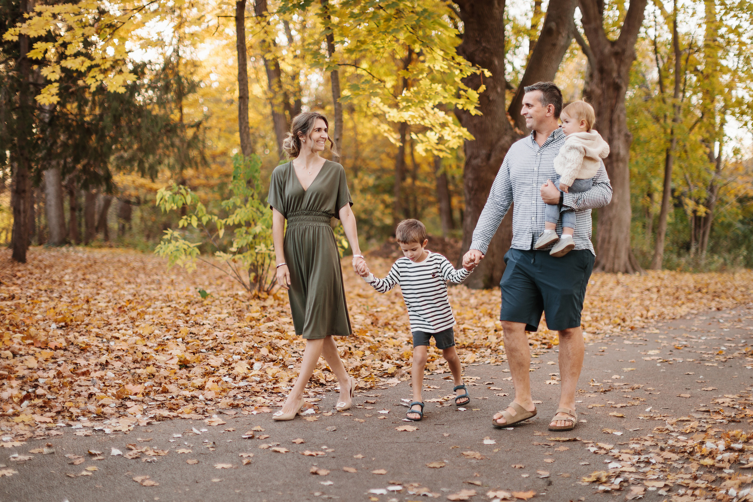 11.02.22 Family Photoshoot. Wedding family event photographer in Chicago Nick Yushevich