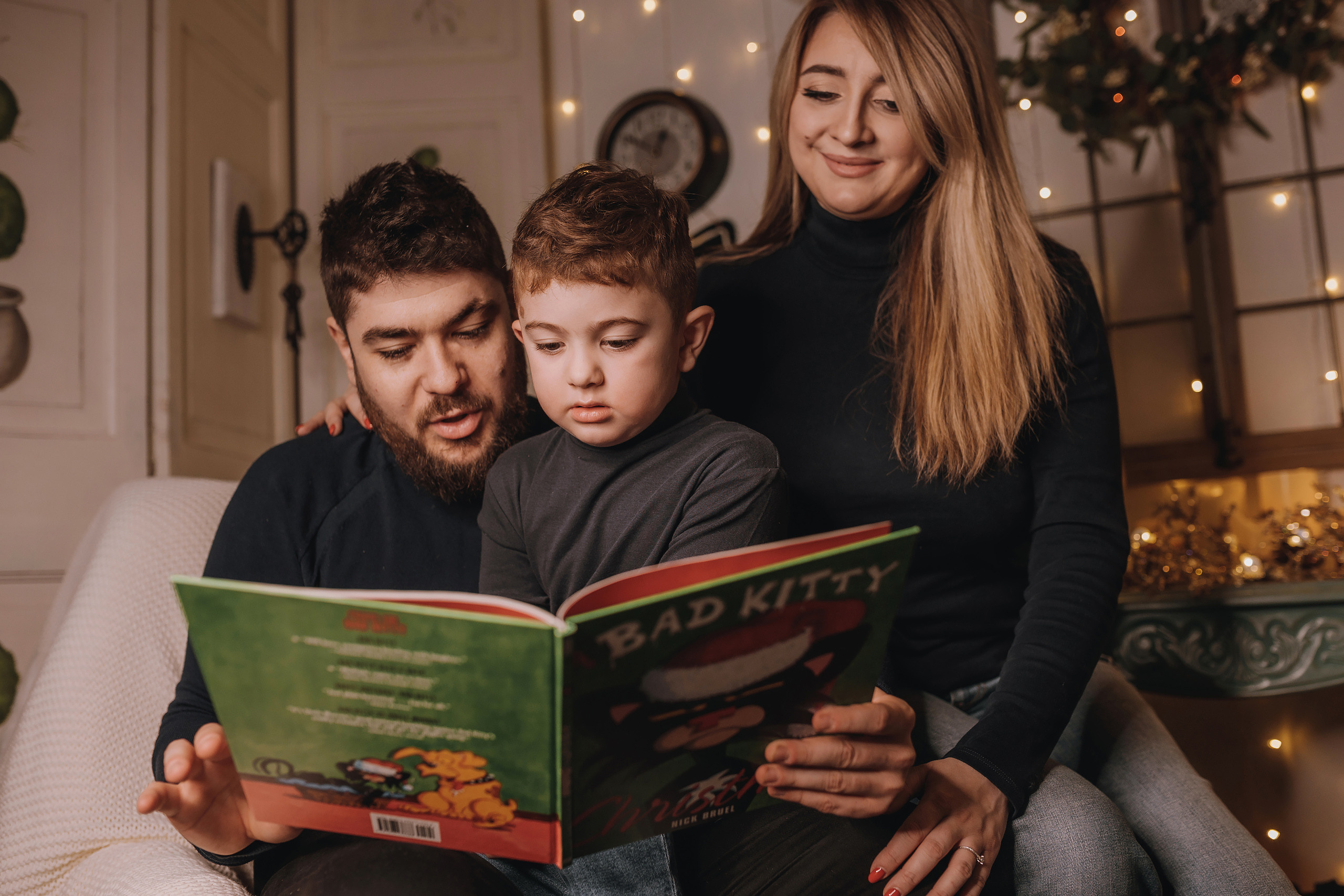 11.27.2022 Christmas Photoshoot 8. Wedding family event photographer in Chicago Nick Yushevich