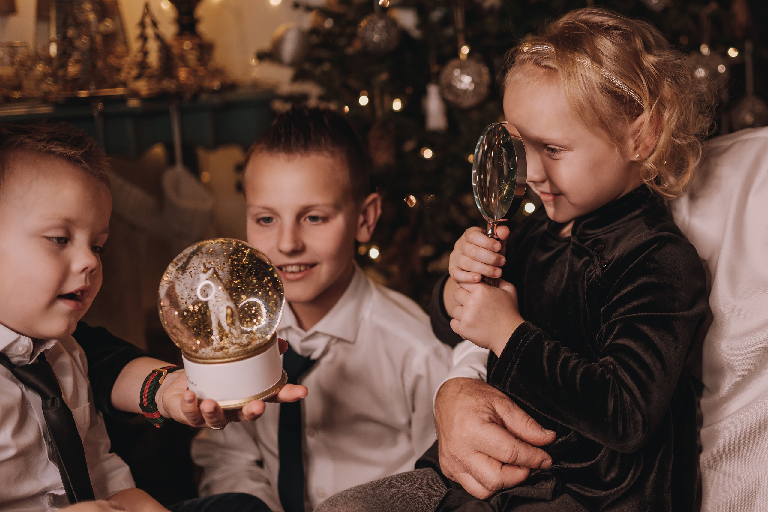 11.25.2022 Christmas Photoshoot 5. Wedding family event photographer in Chicago Nick Yushevich