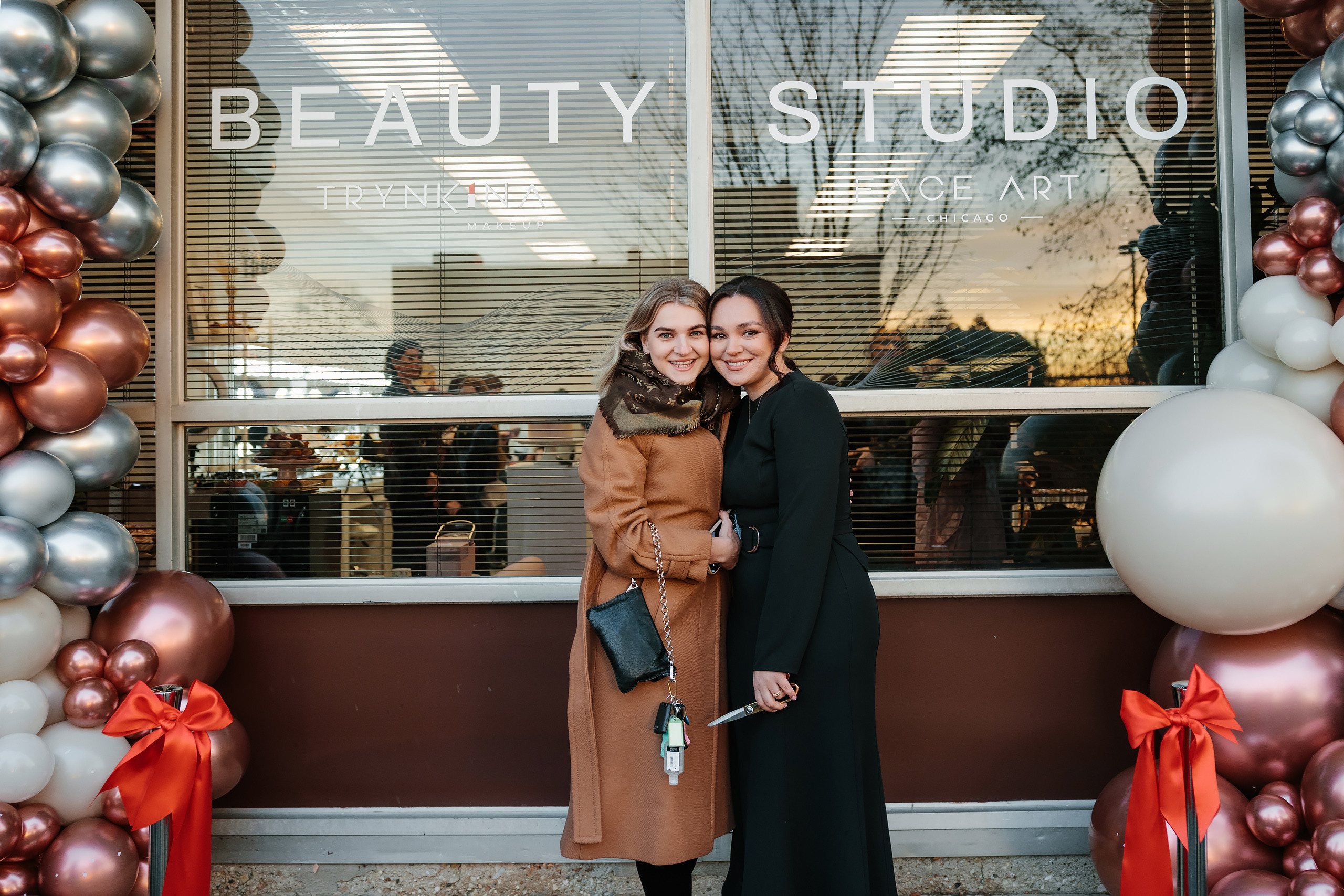 Grand Opening Trynkina Makeup 11.20.2022. Wedding family event photographer in Chicago Nick Yushevich