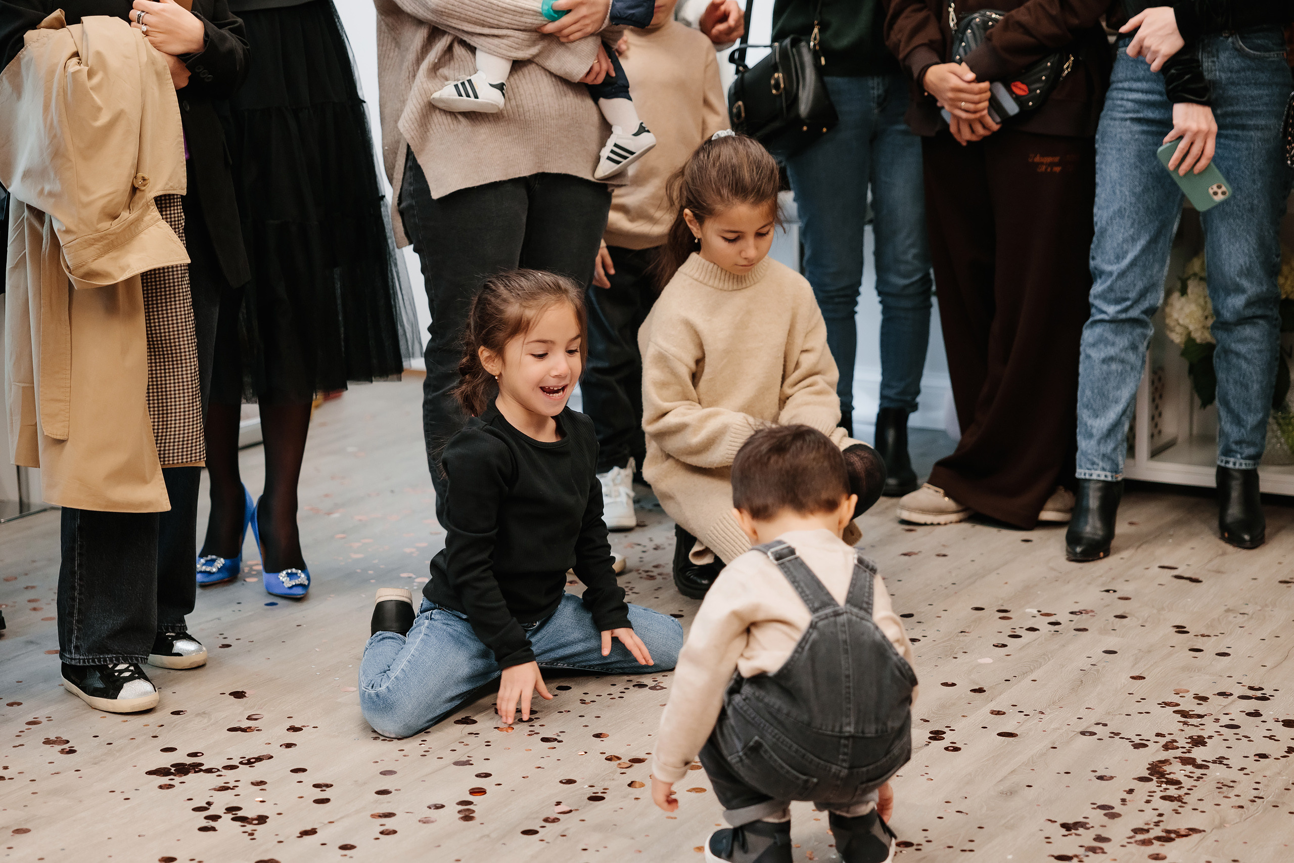 Grand Opening Trynkina Makeup 11.20.2022. Wedding family event photographer in Chicago Nick Yushevich