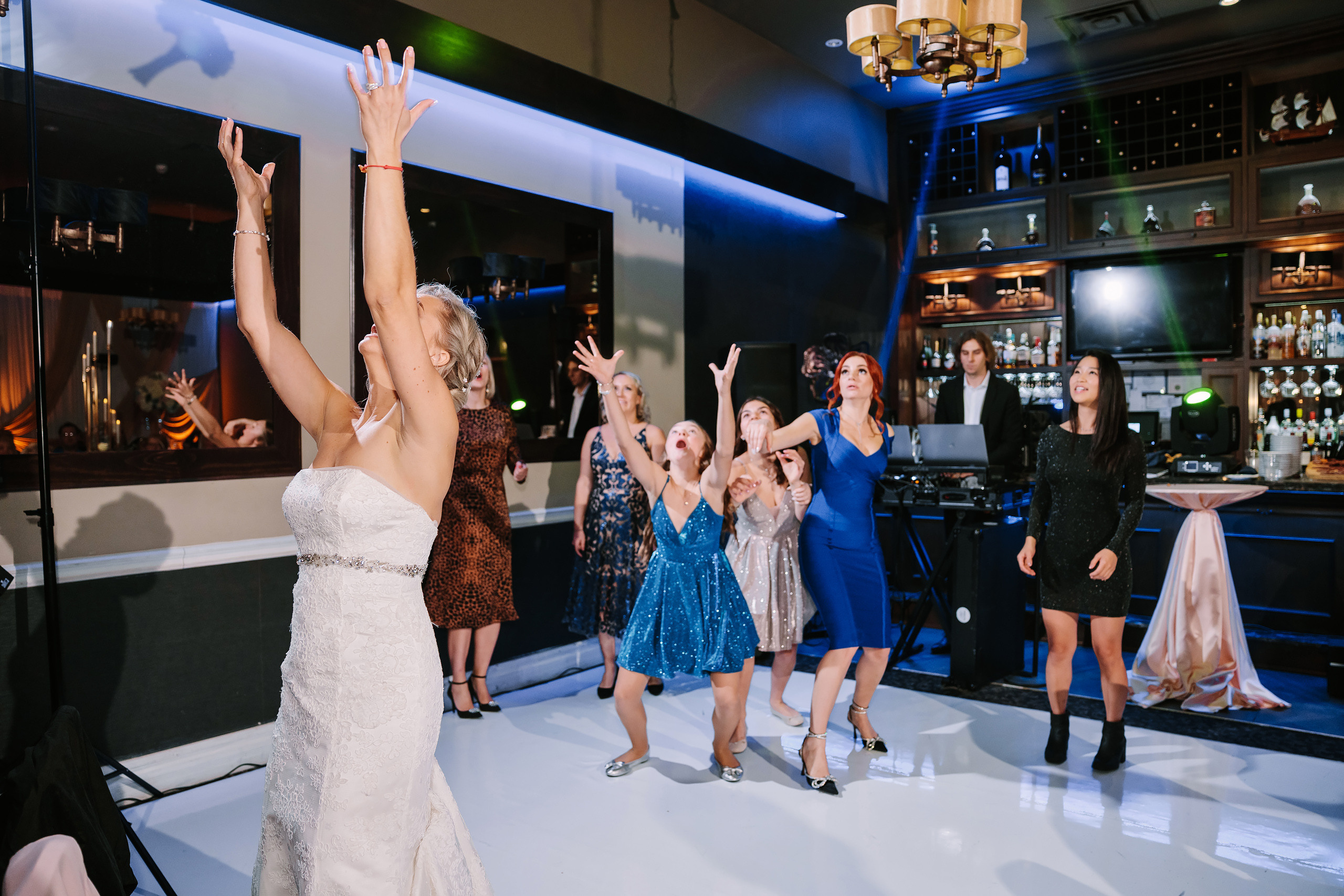 10.29.2022 Wedding. Wedding family event photographer in Chicago Nick Yushevich