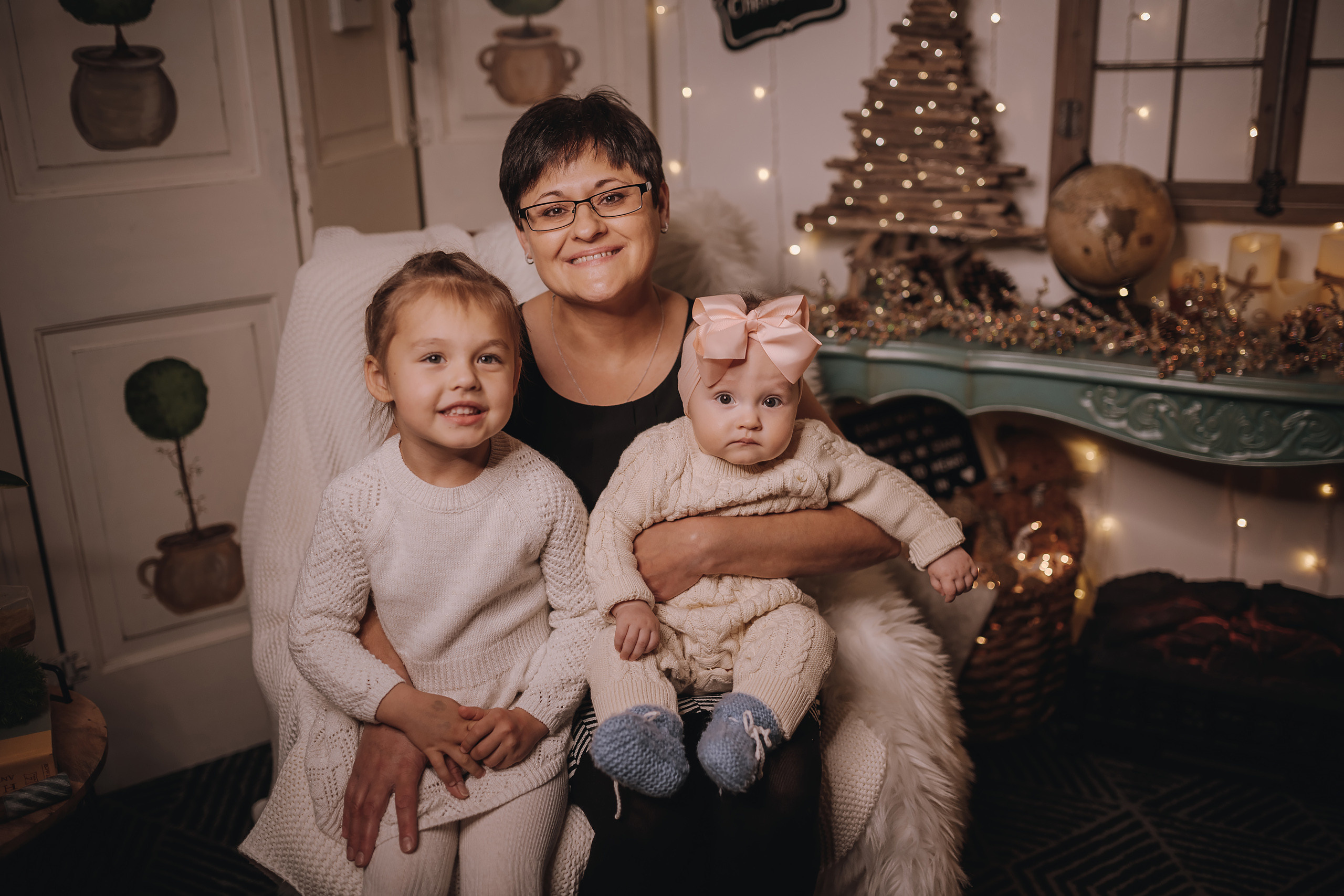 11.19.2022 Christmas Photoshoot 4. Wedding family event photographer in Chicago Nick Yushevich