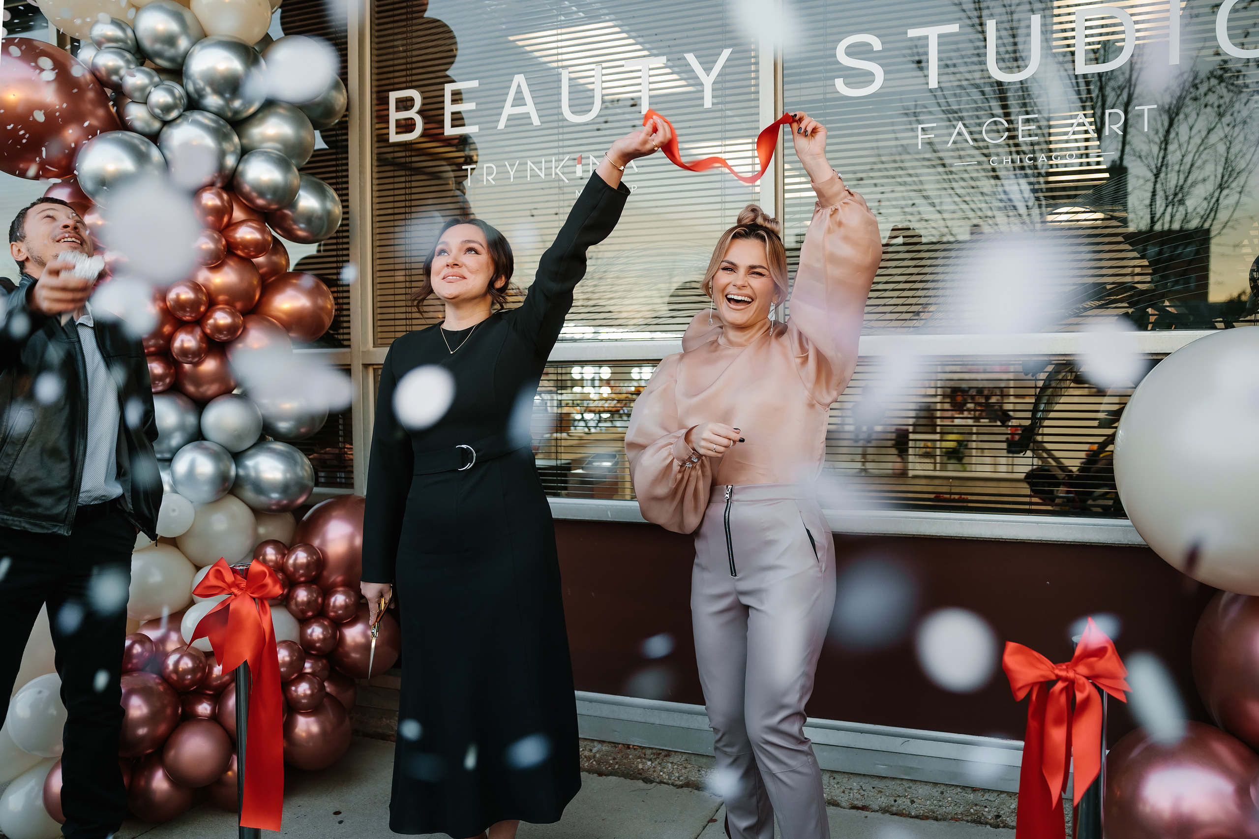 Grand Opening Trynkina Makeup 11.20.2022. Wedding family event photographer in Chicago Nick Yushevich