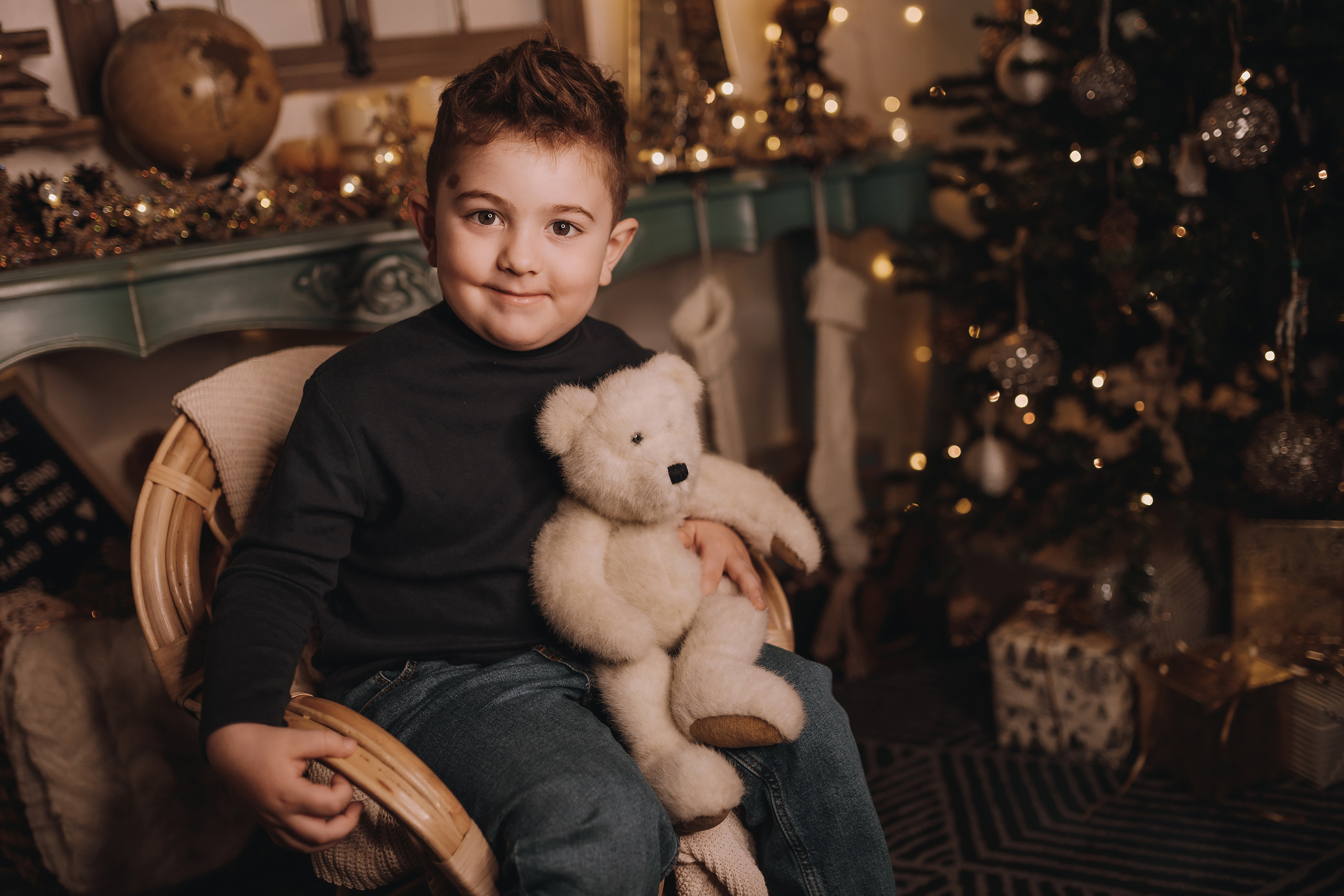 11.27.2022 Christmas Photoshoot 8. Wedding family event photographer in Chicago Nick Yushevich