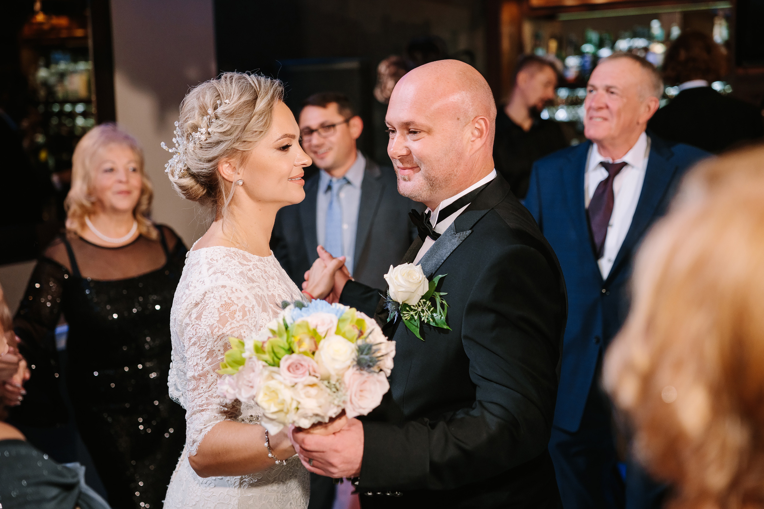 10.29.2022 Wedding. Wedding family event photographer in Chicago Nick Yushevich