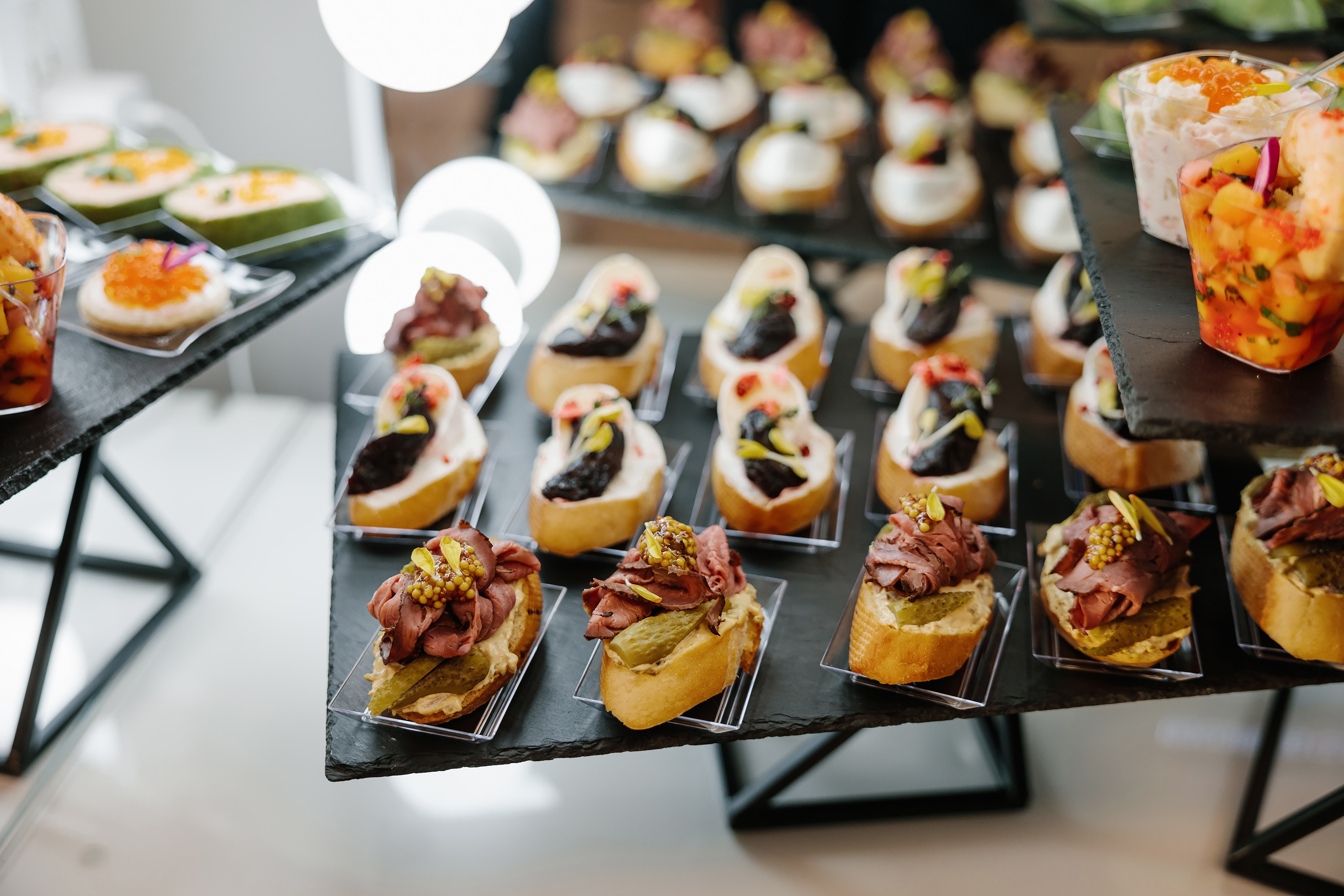 Grand Opening Trynkina Makeup 11.20.2022. Wedding family event photographer in Chicago Nick Yushevich