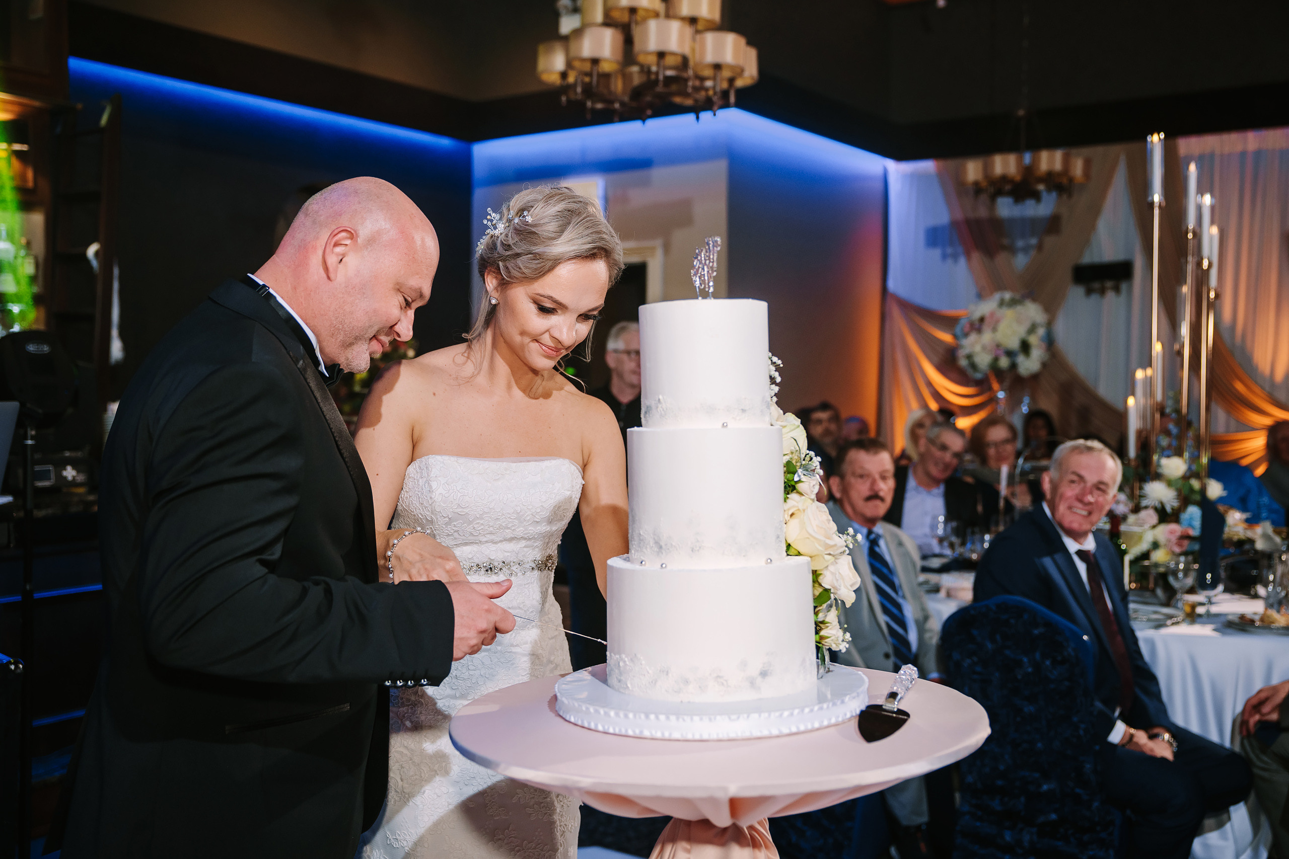 10.29.2022 Wedding. Wedding family event photographer in Chicago Nick Yushevich