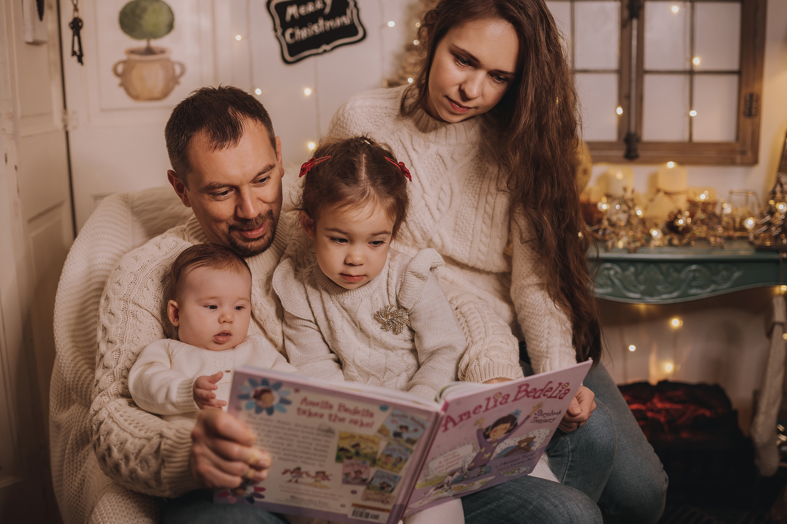 11.14.2022 Christmas Photoshoot 2. Wedding family event photographer in Chicago Nick Yushevich